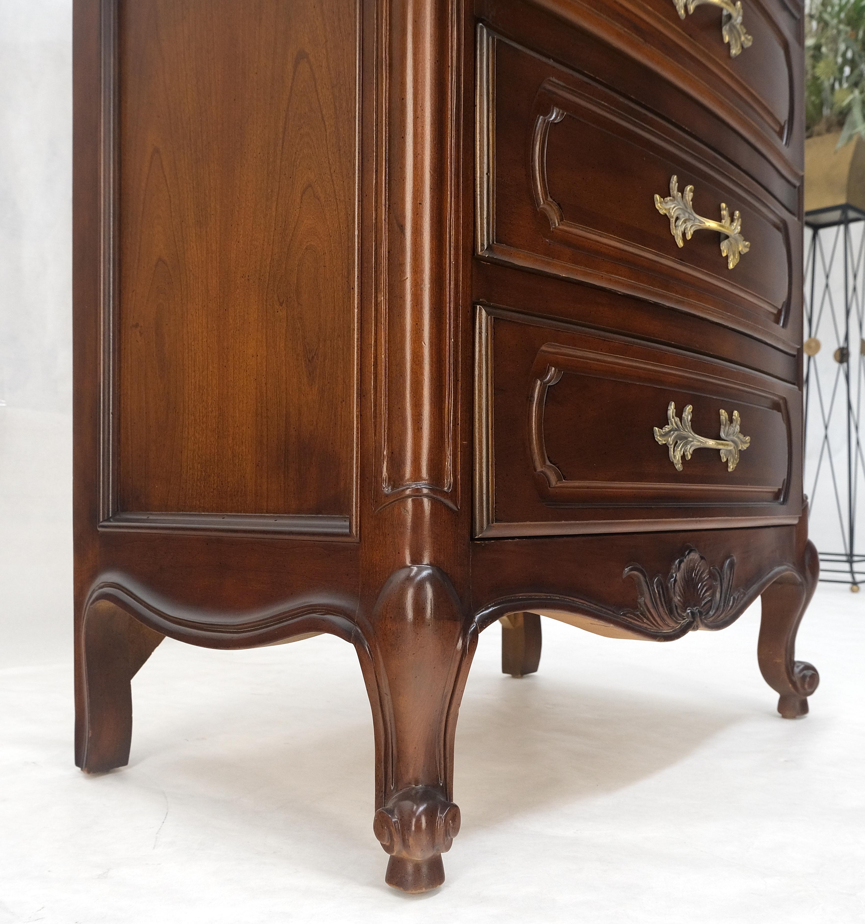 Cassettiera da camera in ciliegio massiccio francese con 7 cassetti e hardware in ottone MINT in vendita 9