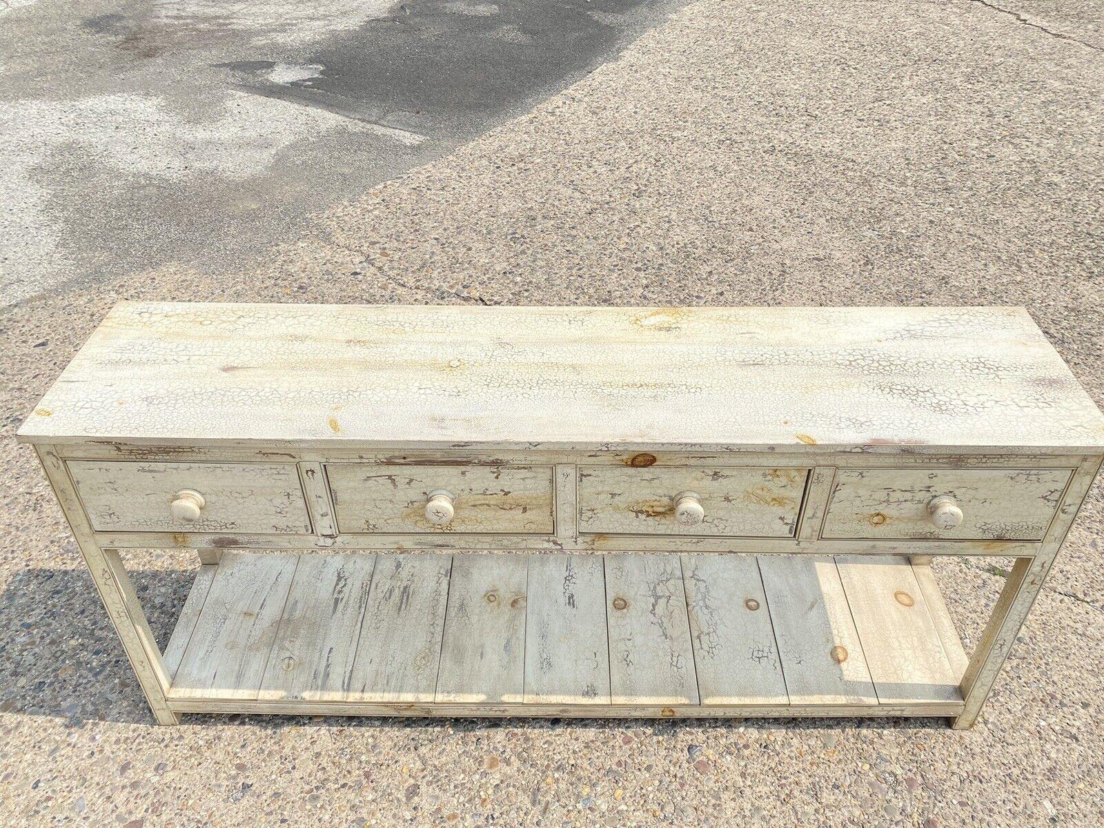 Französisches Barn Chic Weißes Sideboard mit 3 Schubladen im Landhausstil, lackiert 1