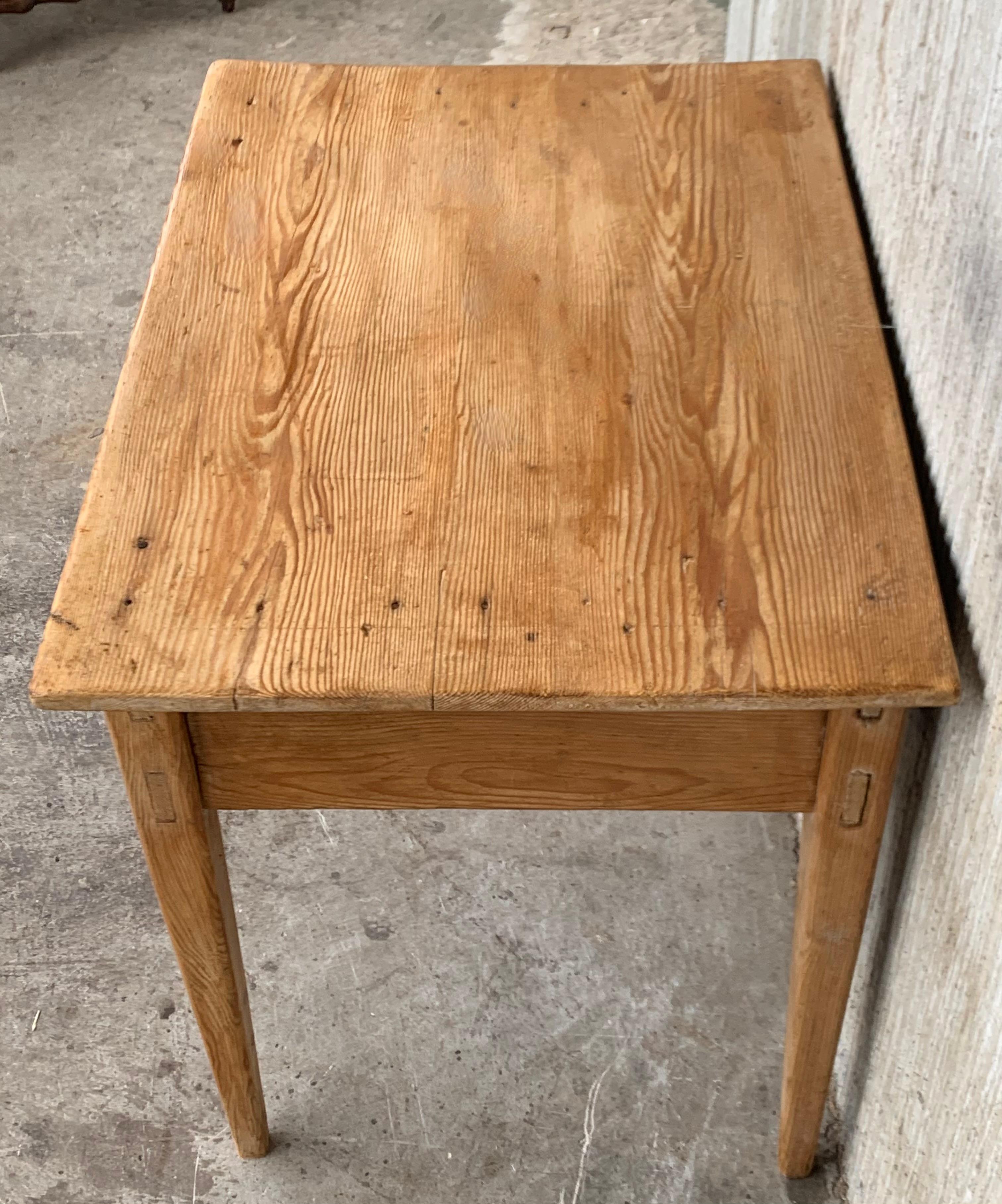 Country French Style Bleached Pine Farmhouse Side, Coffee or Nightstand Table 2