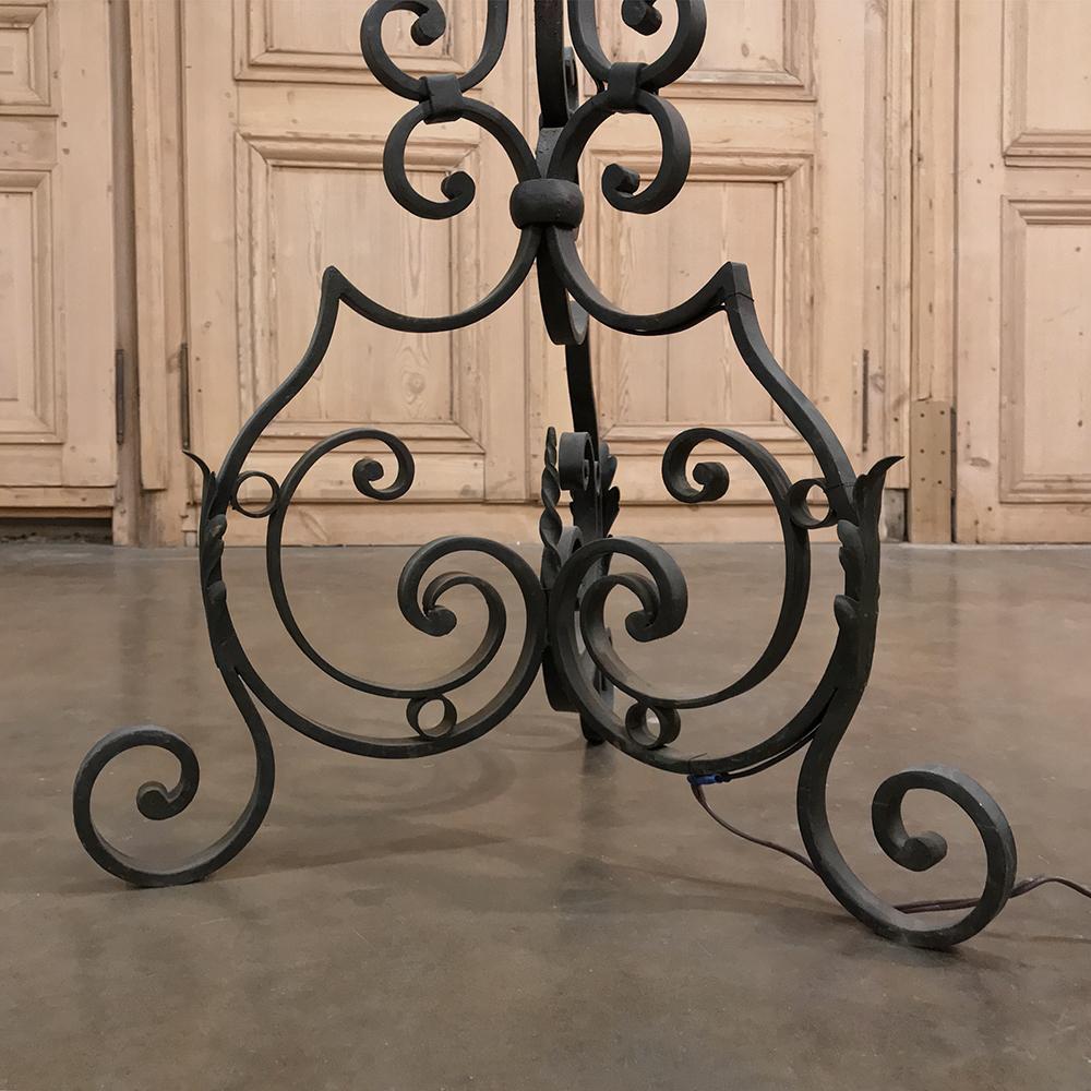 Country French Wrought Iron Floor Lamp In Good Condition For Sale In Dallas, TX