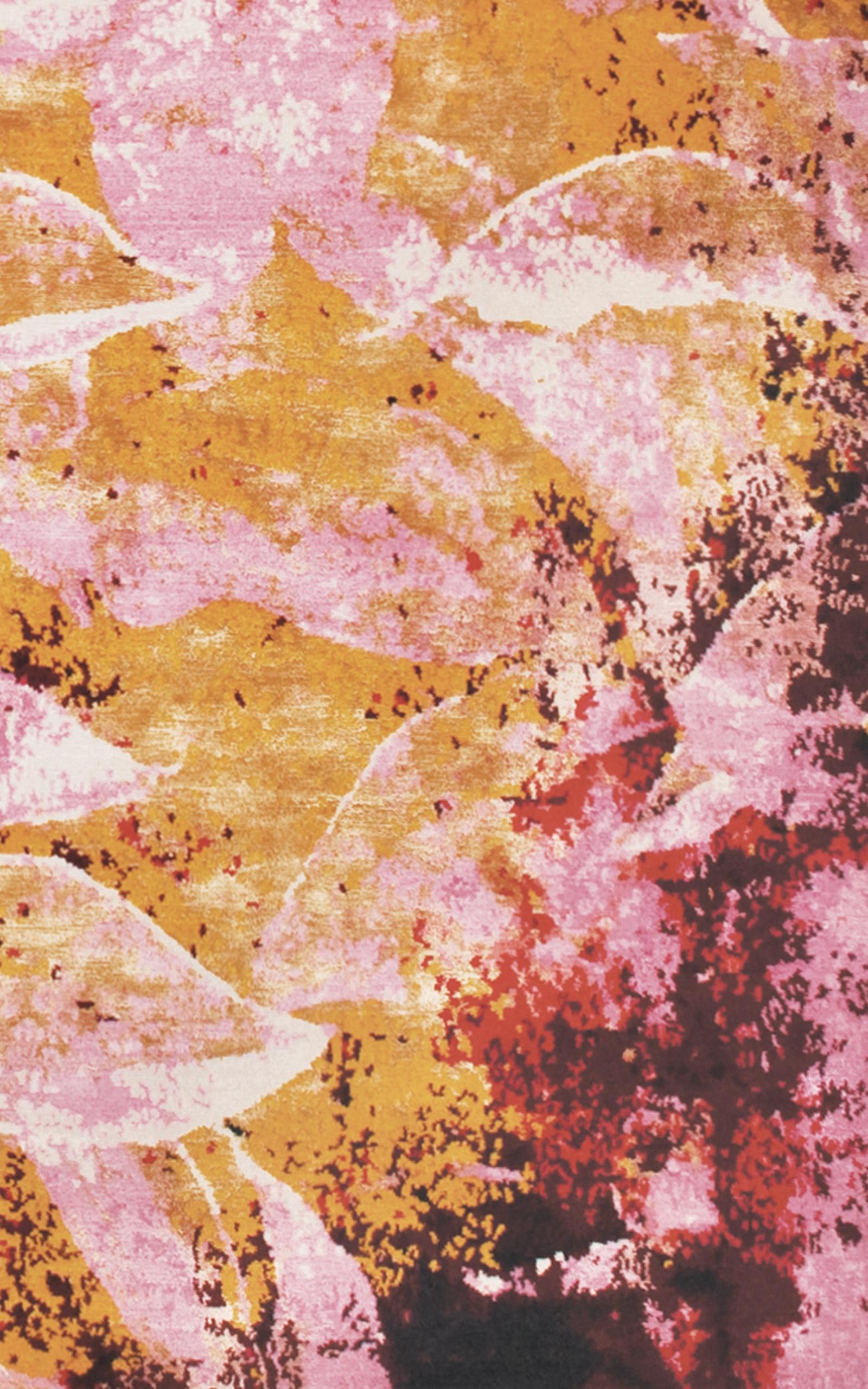 Country Garden Rosa - Alfombra de lana y seda anudada a mano by Knots Rugs Nepalés en venta