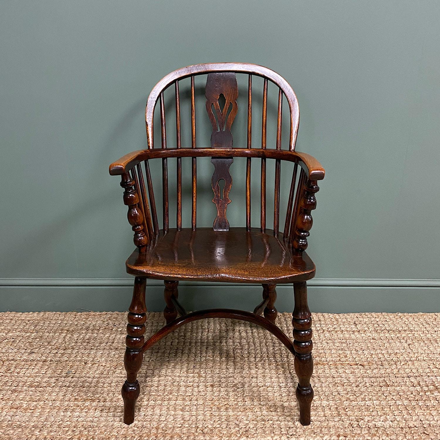 Country House 19th Century Georgian Oak and Elm Antique Windsor Chair For Sale 3