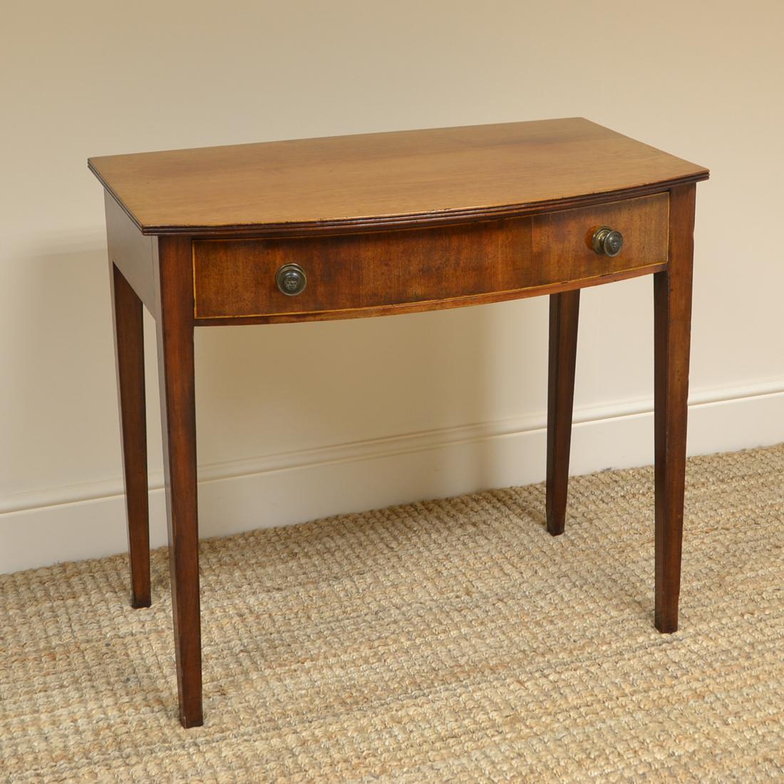 Country House Regency Bow Fronted Antique Side Table In Fair Condition In Link 59 Business Park, Clitheroe