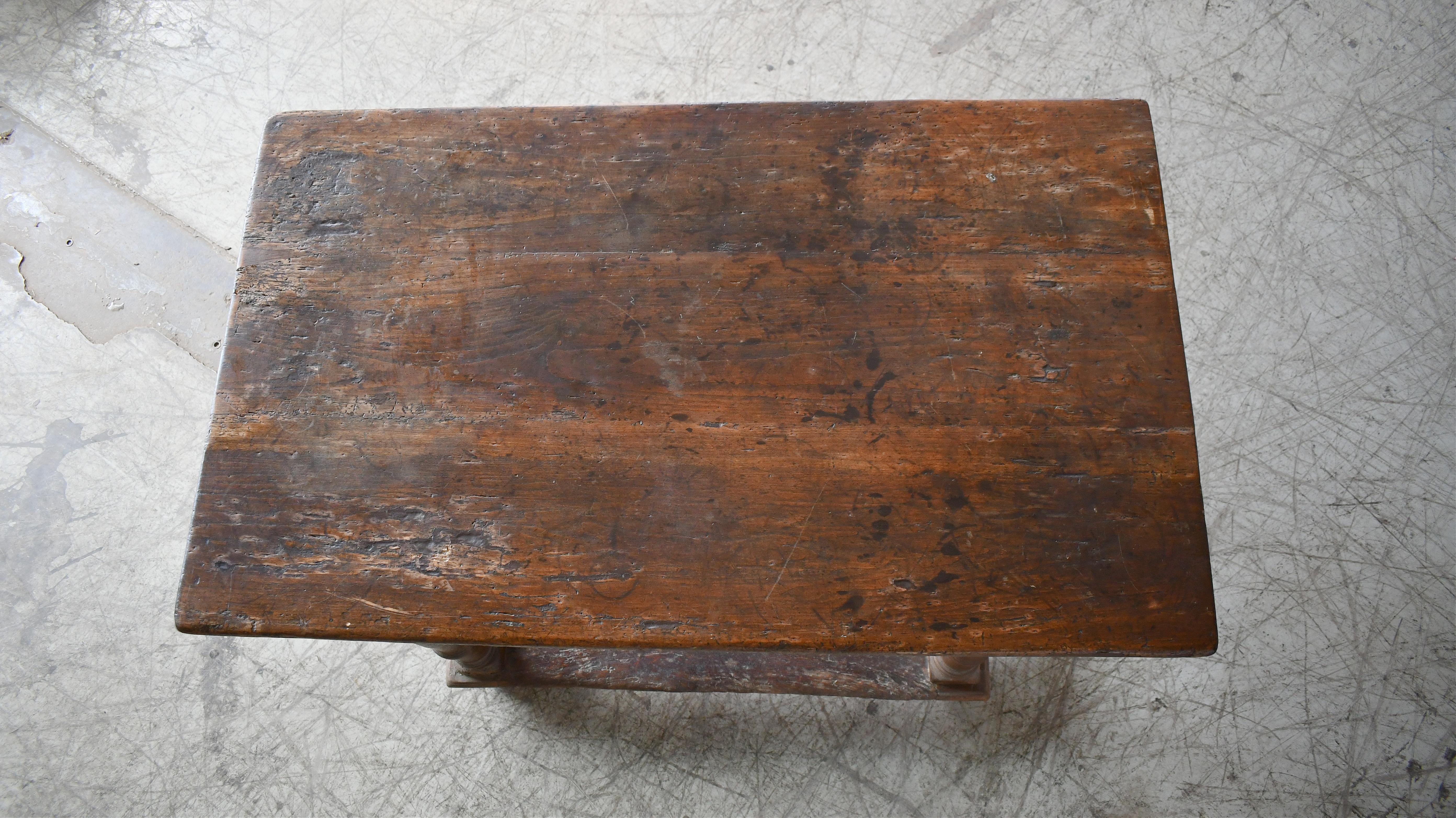 Country or Provence Style Dining Table in Rustic Oak from Denmark, circa 1900  For Sale 2