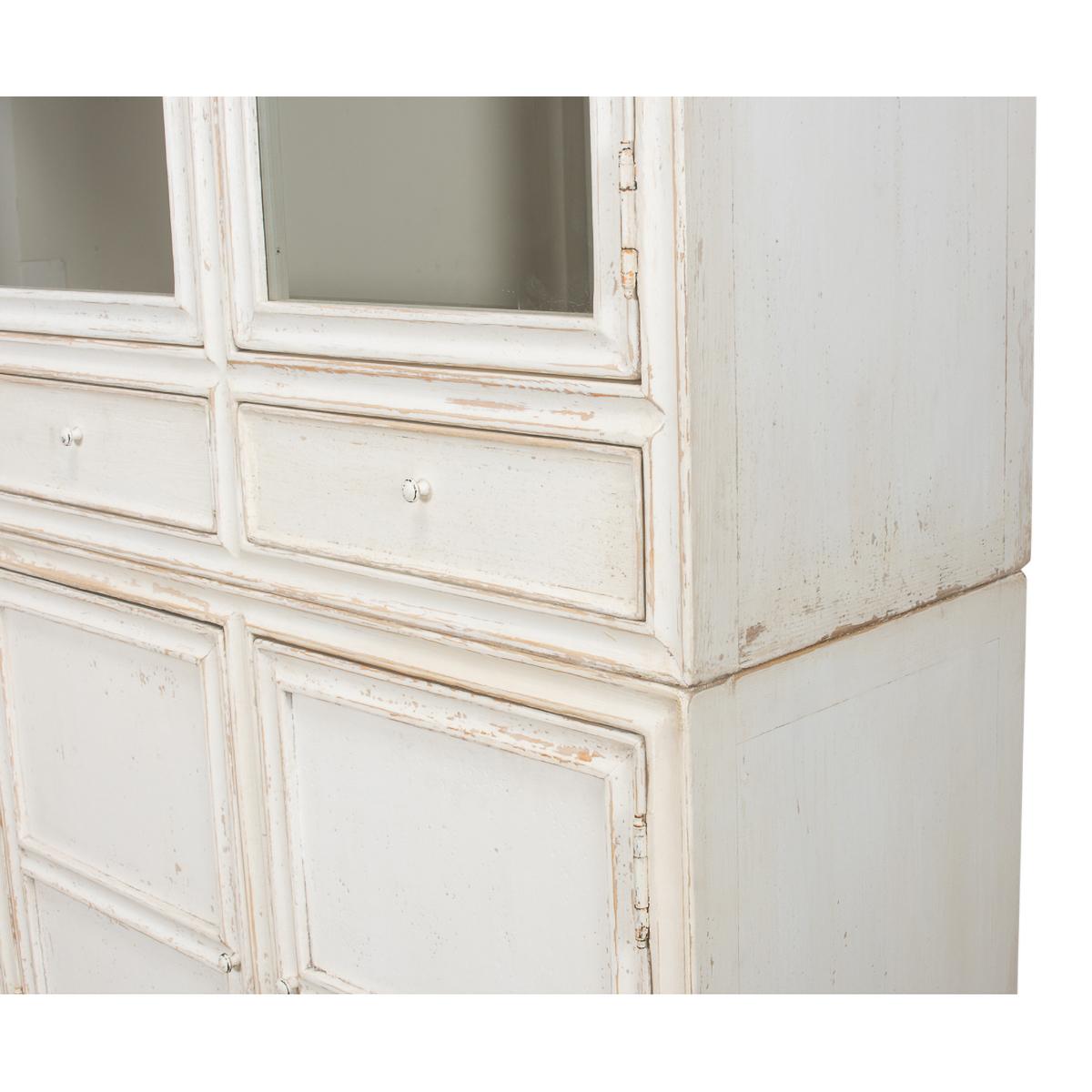 Country Painted Display Cabinet In New Condition For Sale In Westwood, NJ