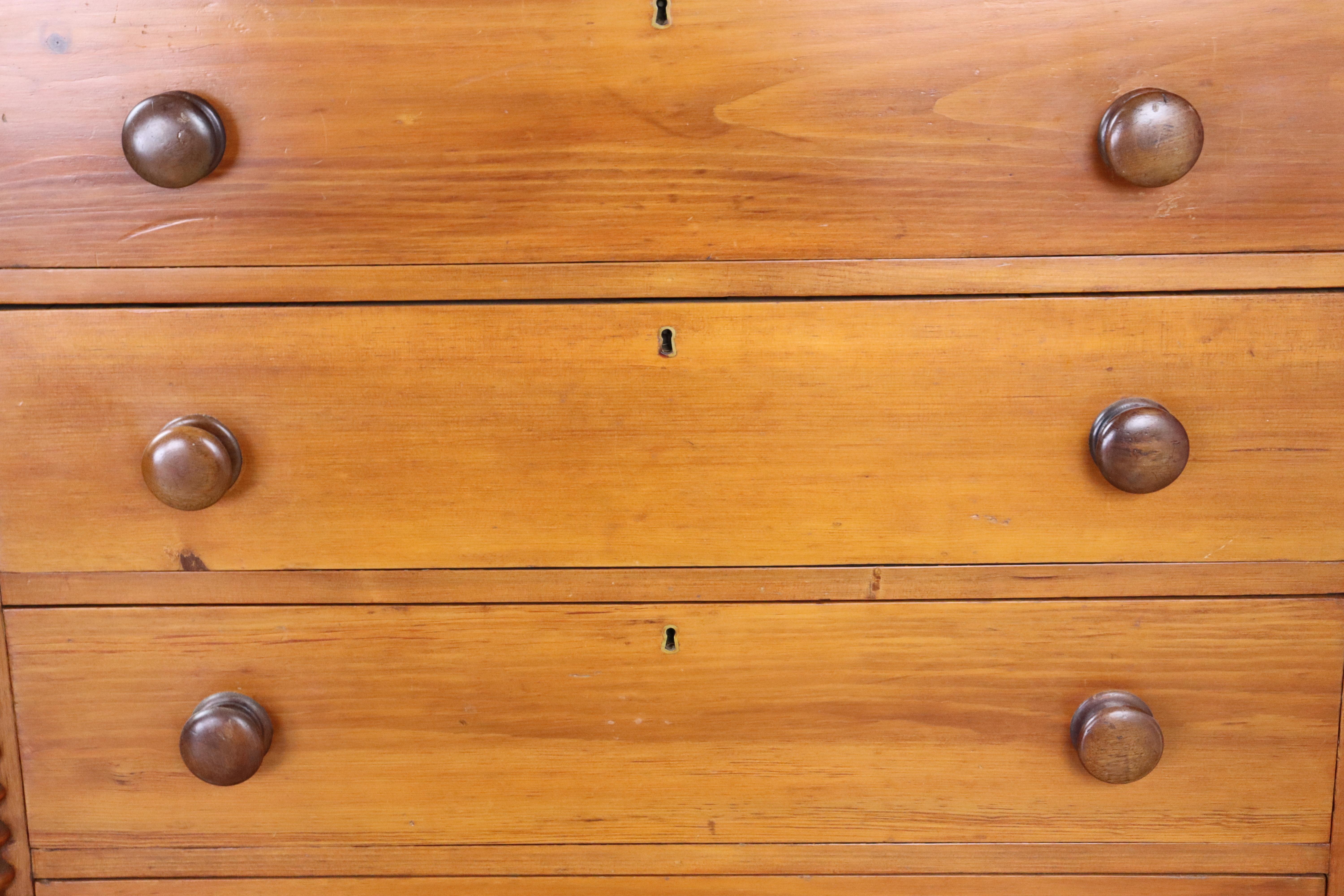 19th Century Country Pine Chest of Drawers with Bobbin Detail For Sale