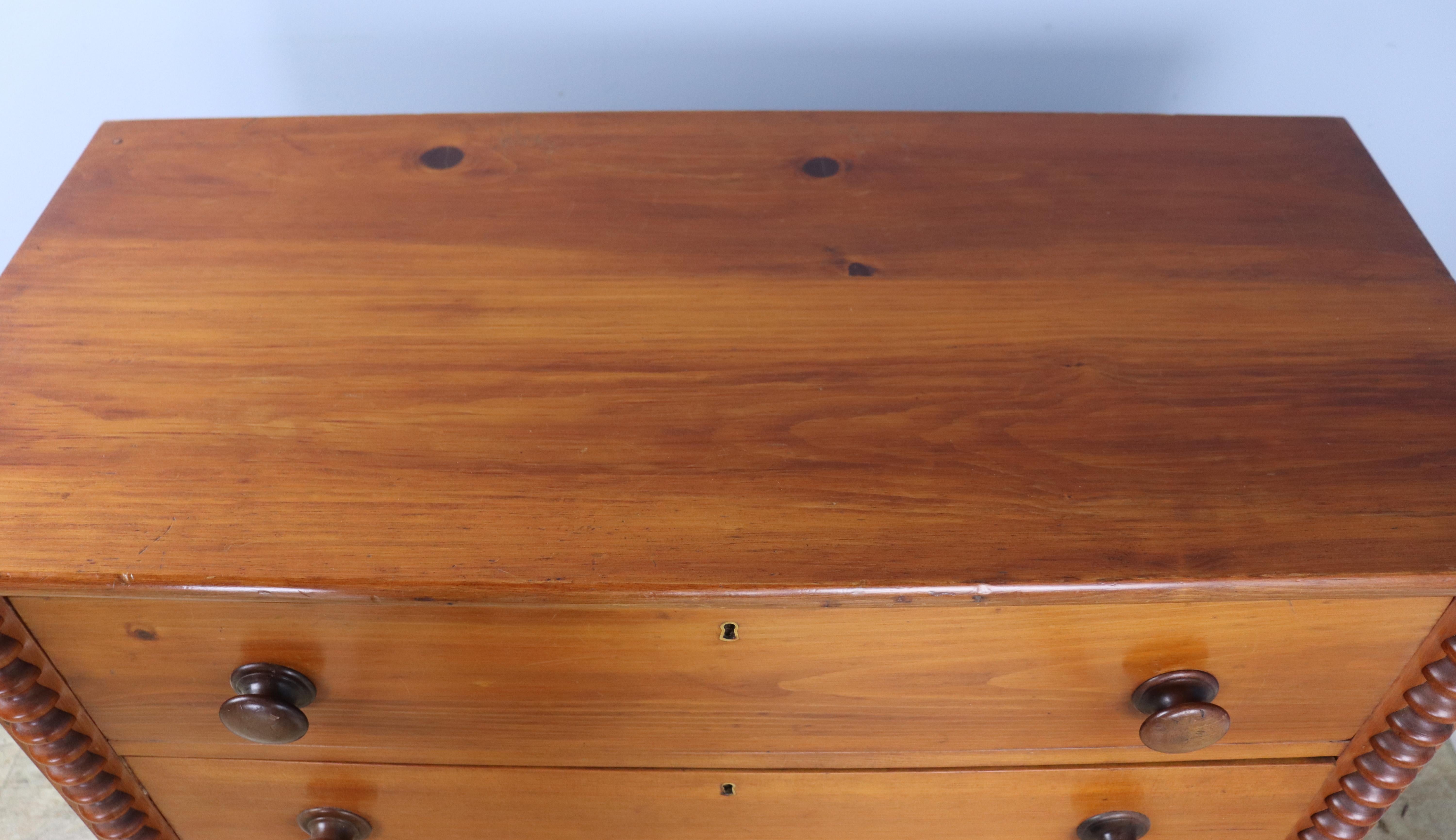 Country Pine Chest of Drawers with Bobbin Detail For Sale 2