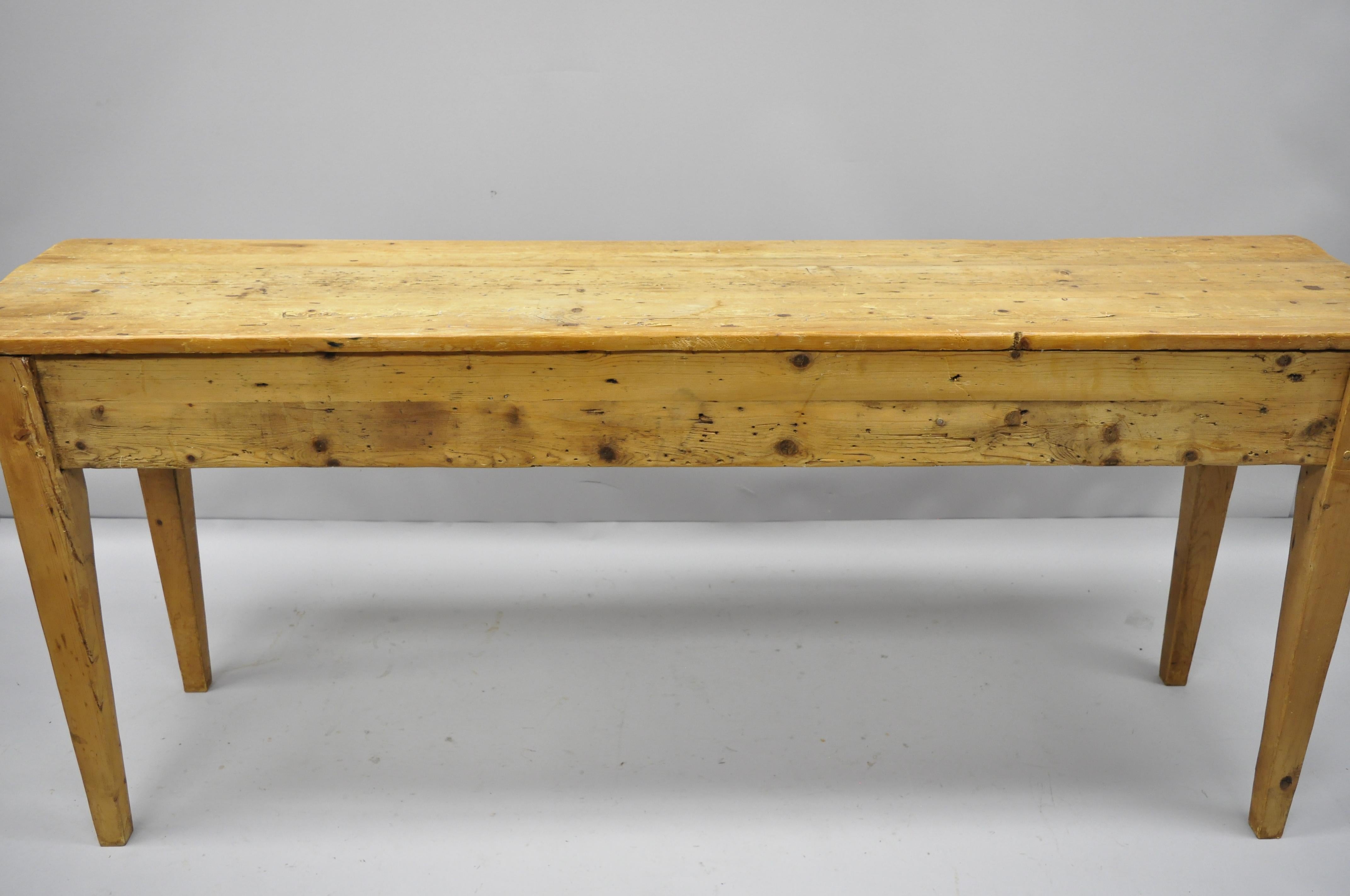 19th Century Country Primitive Long Distressed Pinewood Sideboard Buffet Console Table