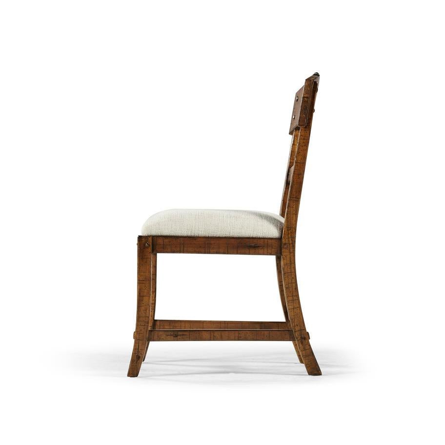 Rustico Sedie da pranzo rustiche (set di 2) in vendita