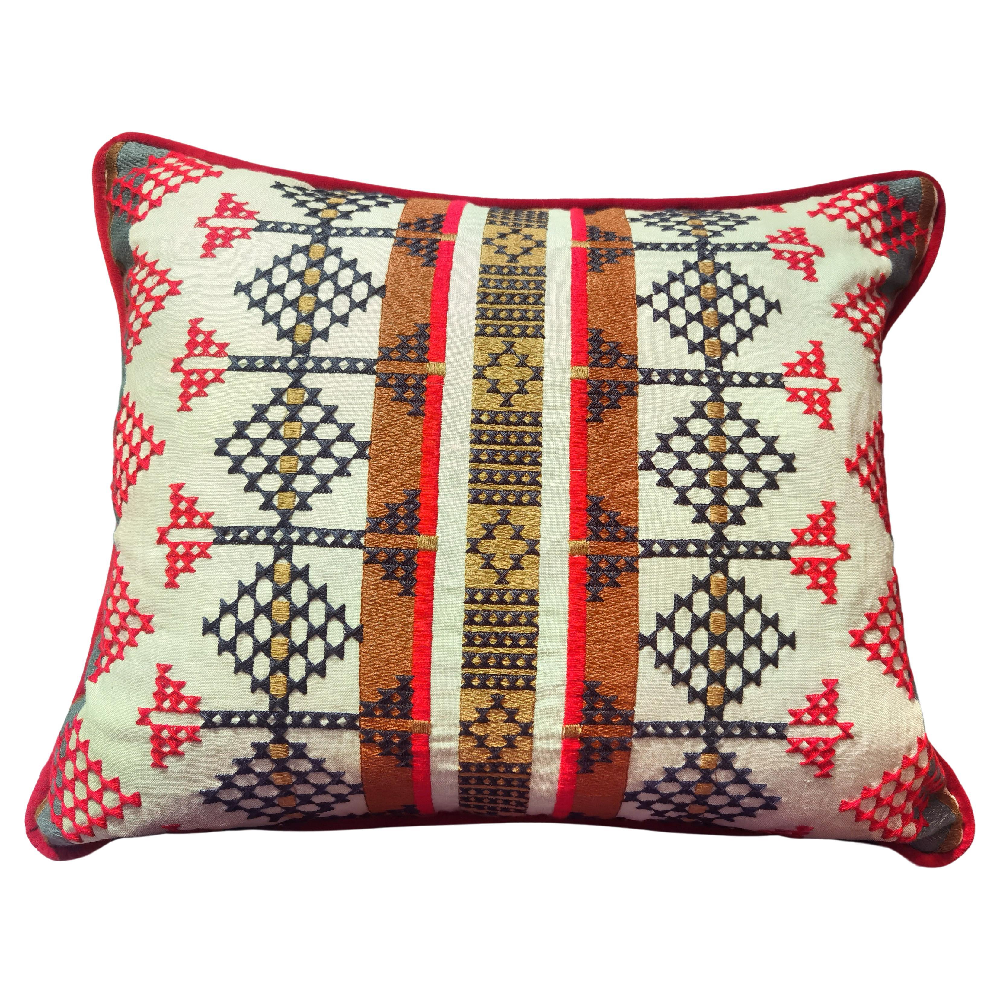 Country Style Cushion Linen Stitched Sofina Boutique Kitzbühel For Sale