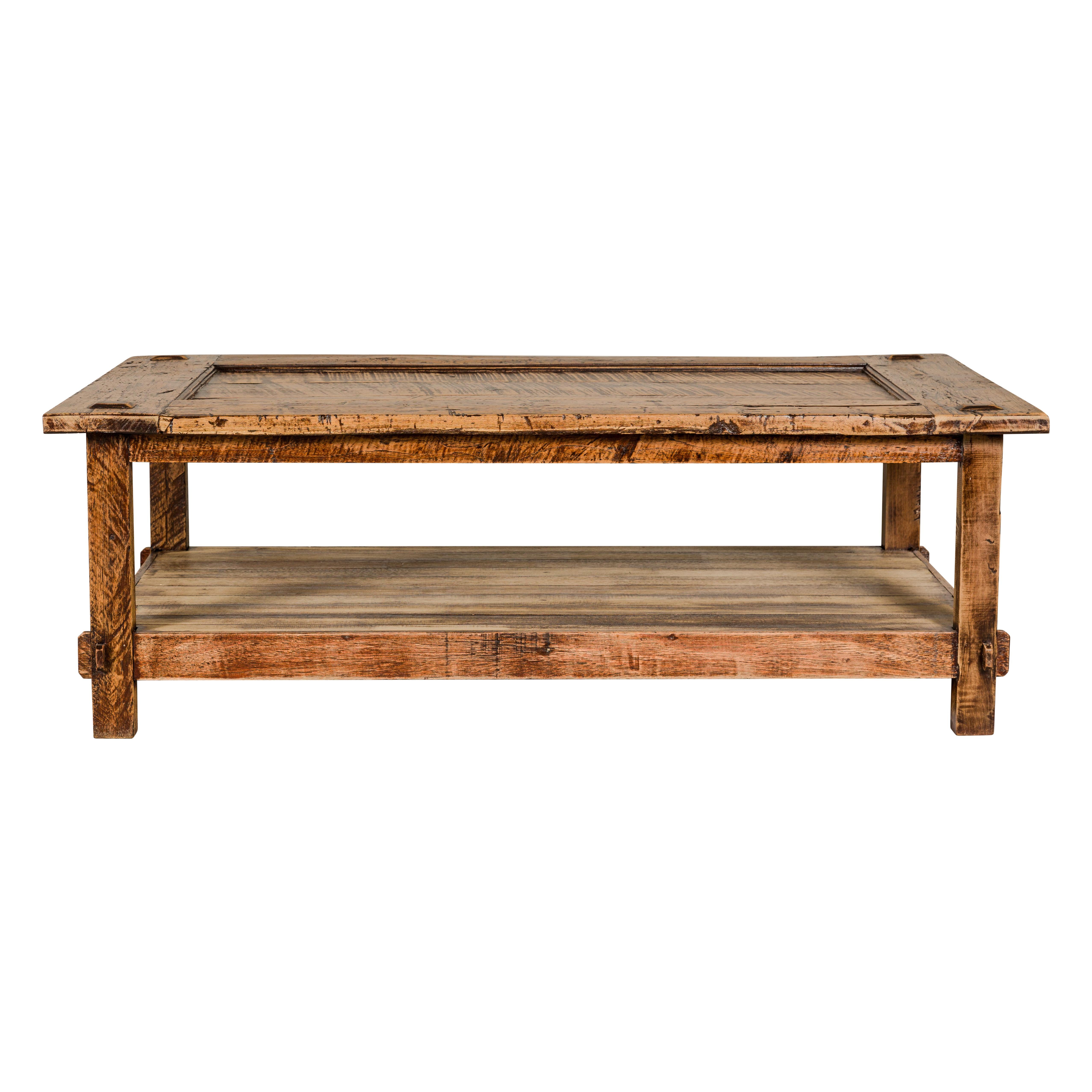 Table basse à deux niveaux vieillie de style campagnard avec plateau encastré et pieds droits en vente 13