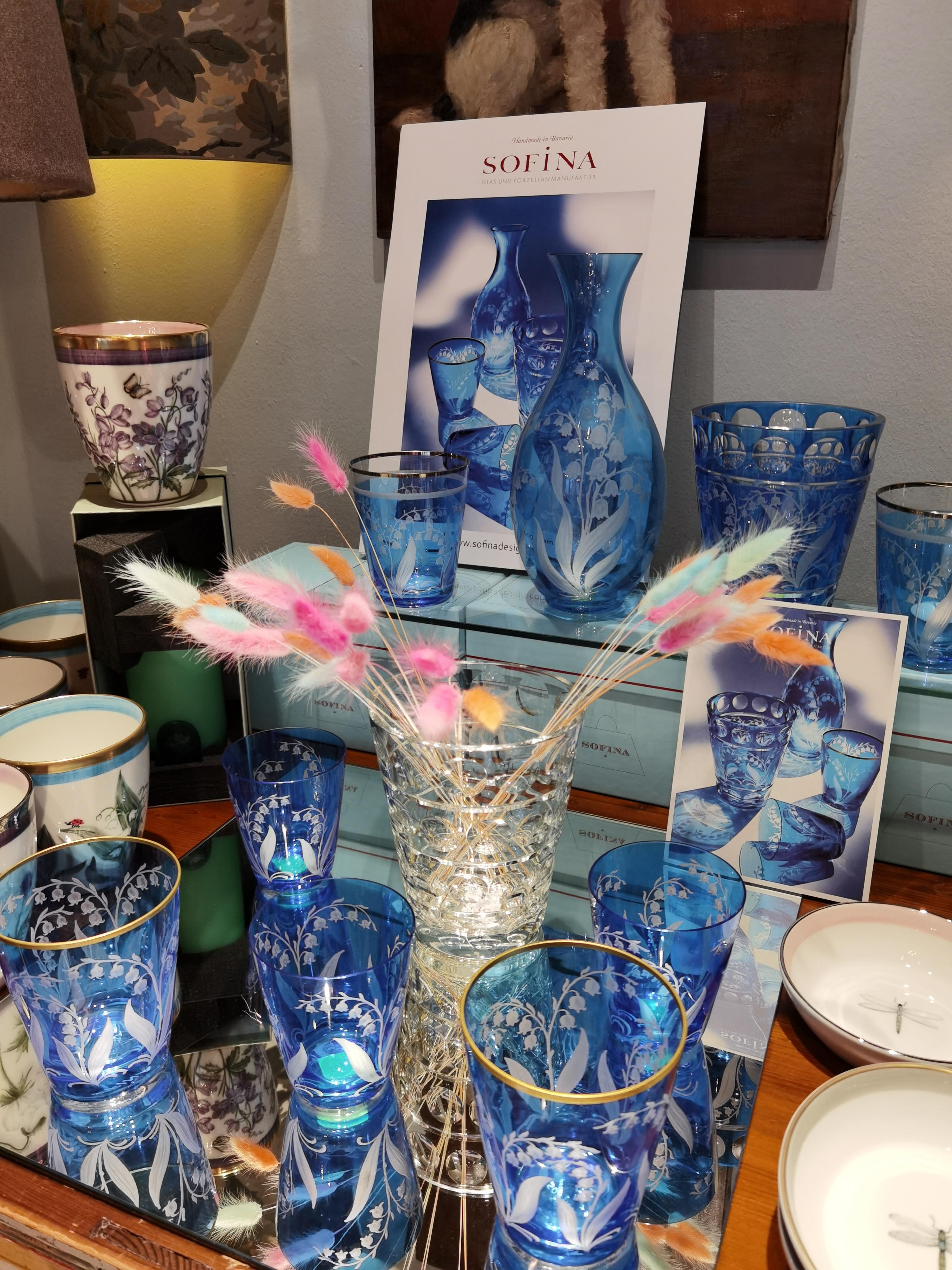 Fatto a mano Caraffa di cristallo tedesca in stile country Blu Sofina Boutique Kitzbuehel in vendita