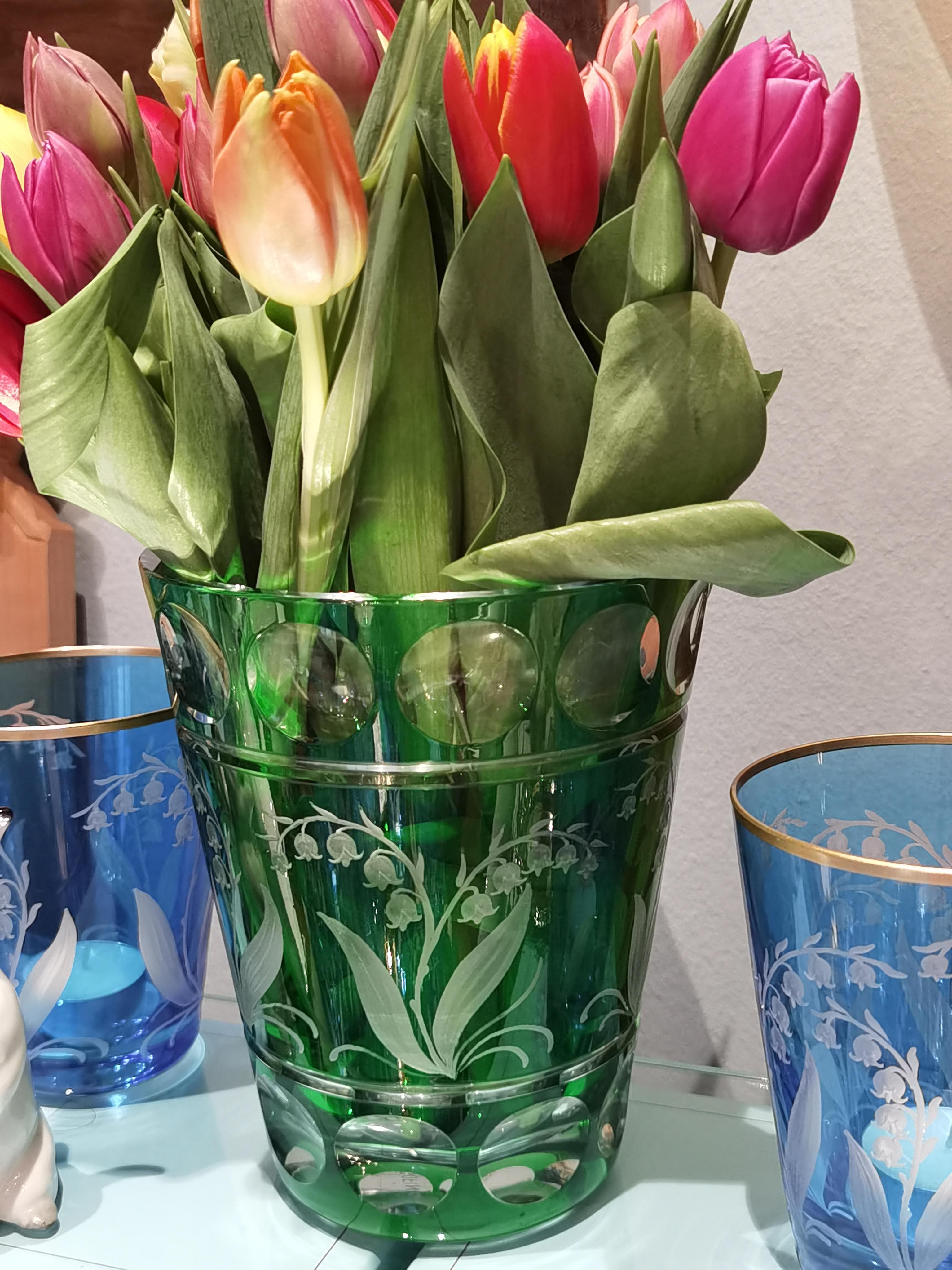 Landhausstil mundgeblasene Kristallvase Blau Sofina Boutique Kitzbühel im Angebot 2