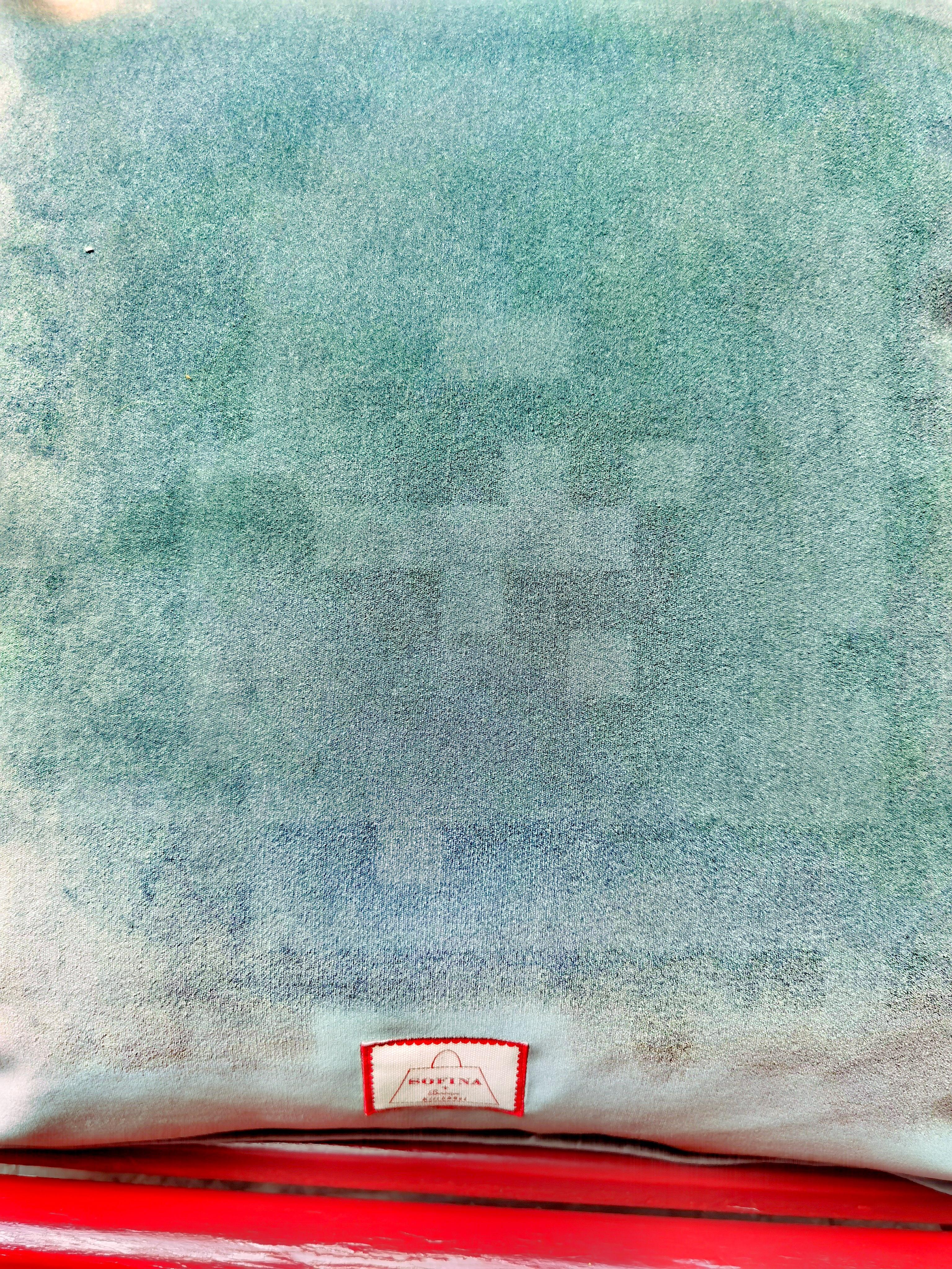 Handgefertigtes Kissen aus Samt Sofina Boutique Kitzbuehel im Landhausstil im Zustand „Neu“ im Angebot in Kitzbuhel, AT
