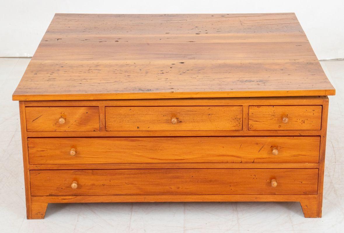 Country Table basse en bois de pin de style campagnard en vente