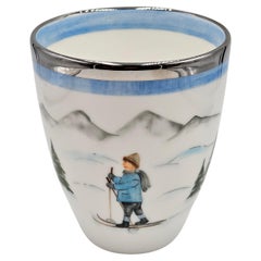 Porzellanvase im Landhausstil, handbemalt, Skier-Dekor Sofina Boutique Kitzbuehel