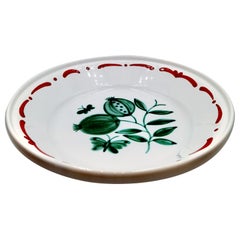 Plat en poterie de style campagnard peint à la main Sofina Boutique Kitzbhel Autriche