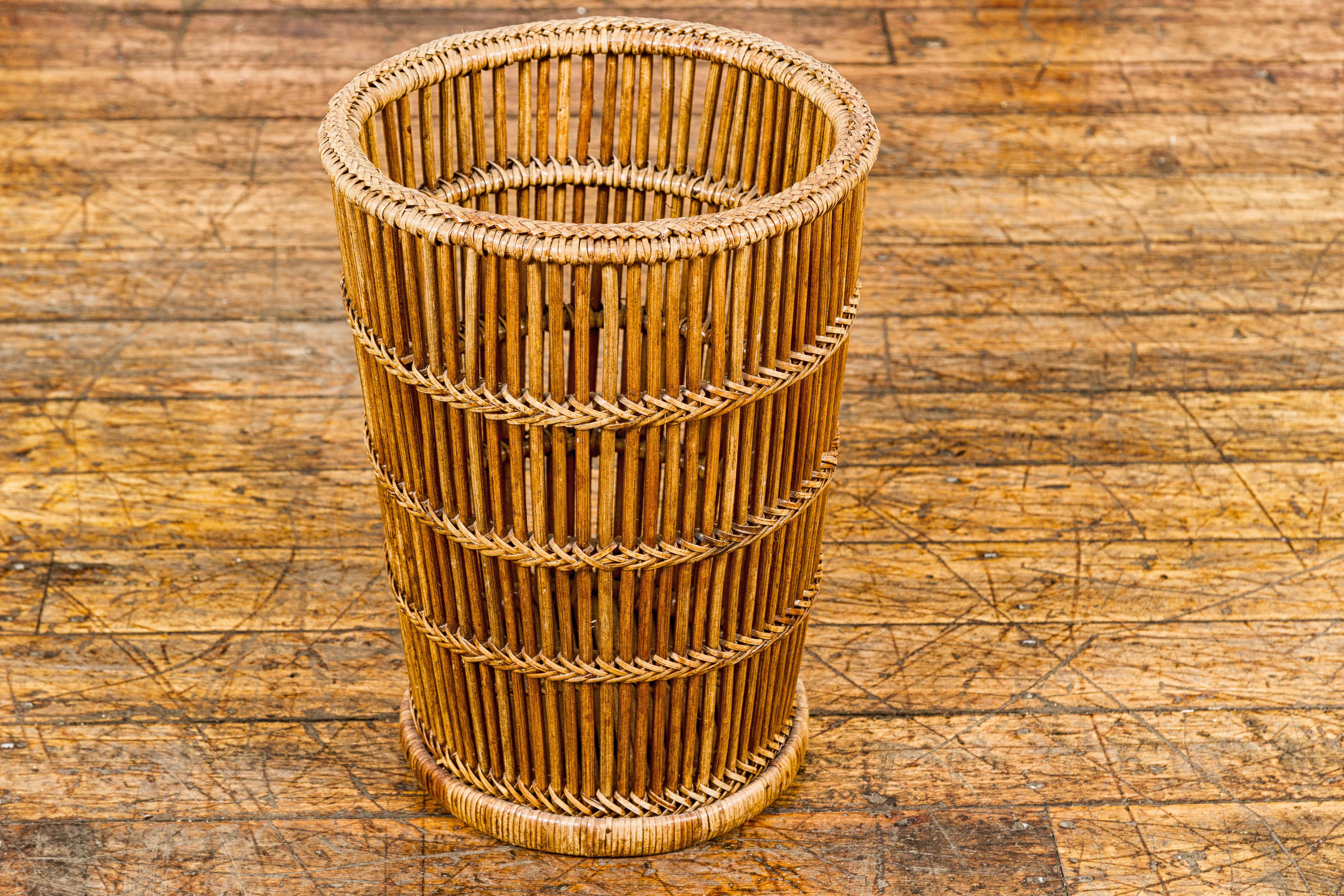 Country Style Rattan Waste Basket with Braided Woven Accents and Tapering Lines For Sale 5