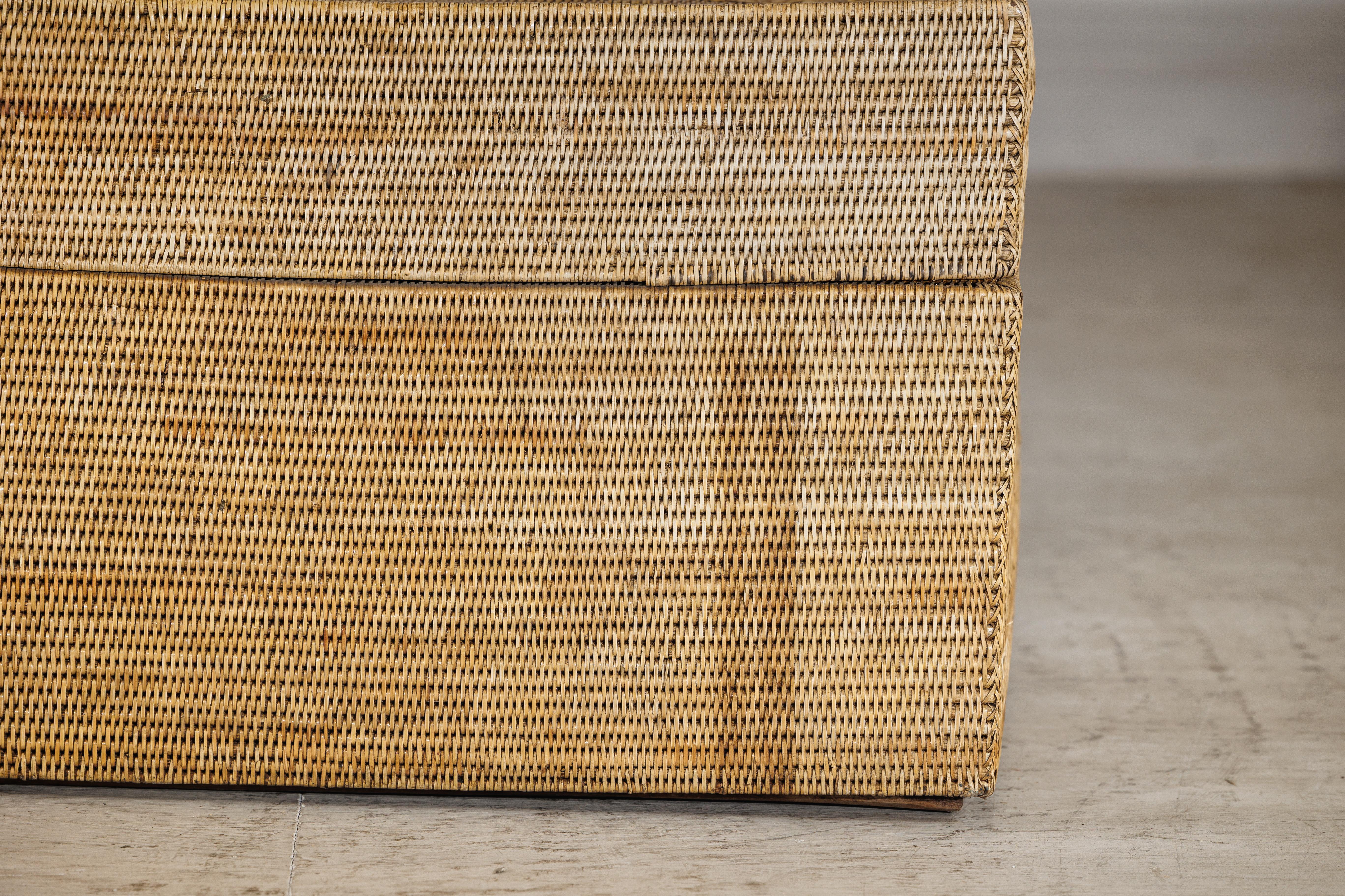 Country Style Rectangular Woven Rattan Coffee Table with Lid and Storage For Sale 6