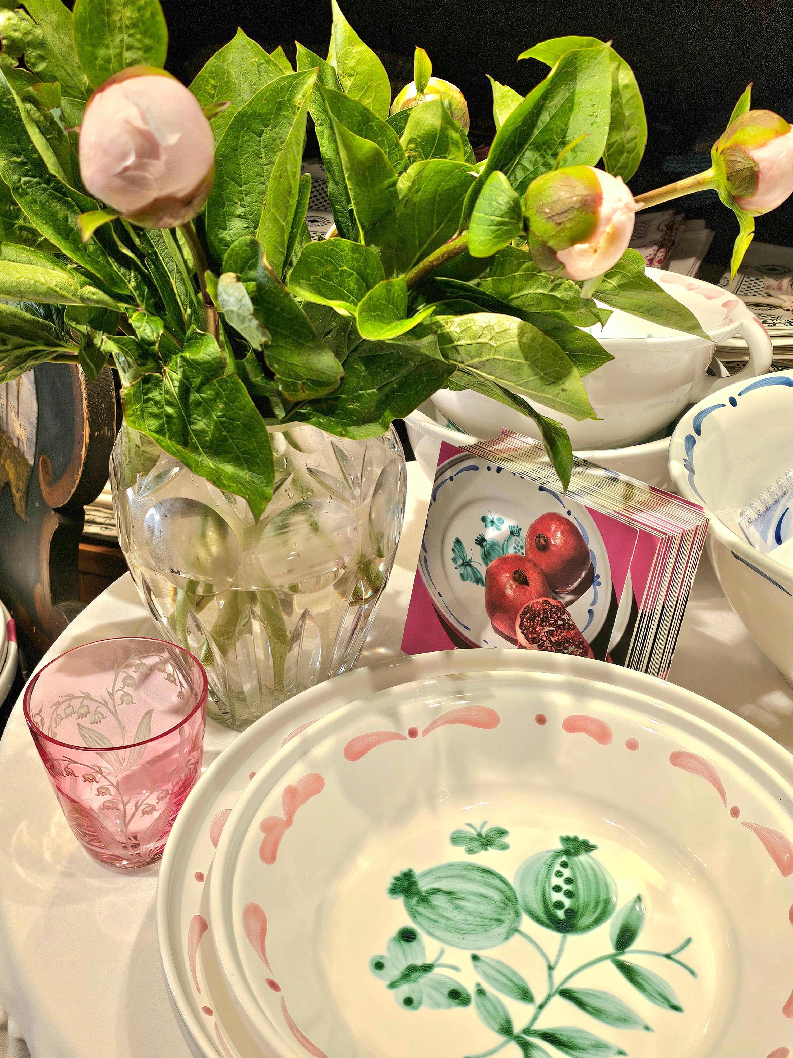 Country Style Set of Six Hand-Painted Ceramic Dishes Sofina Boutique Kitzbühel For Sale 3