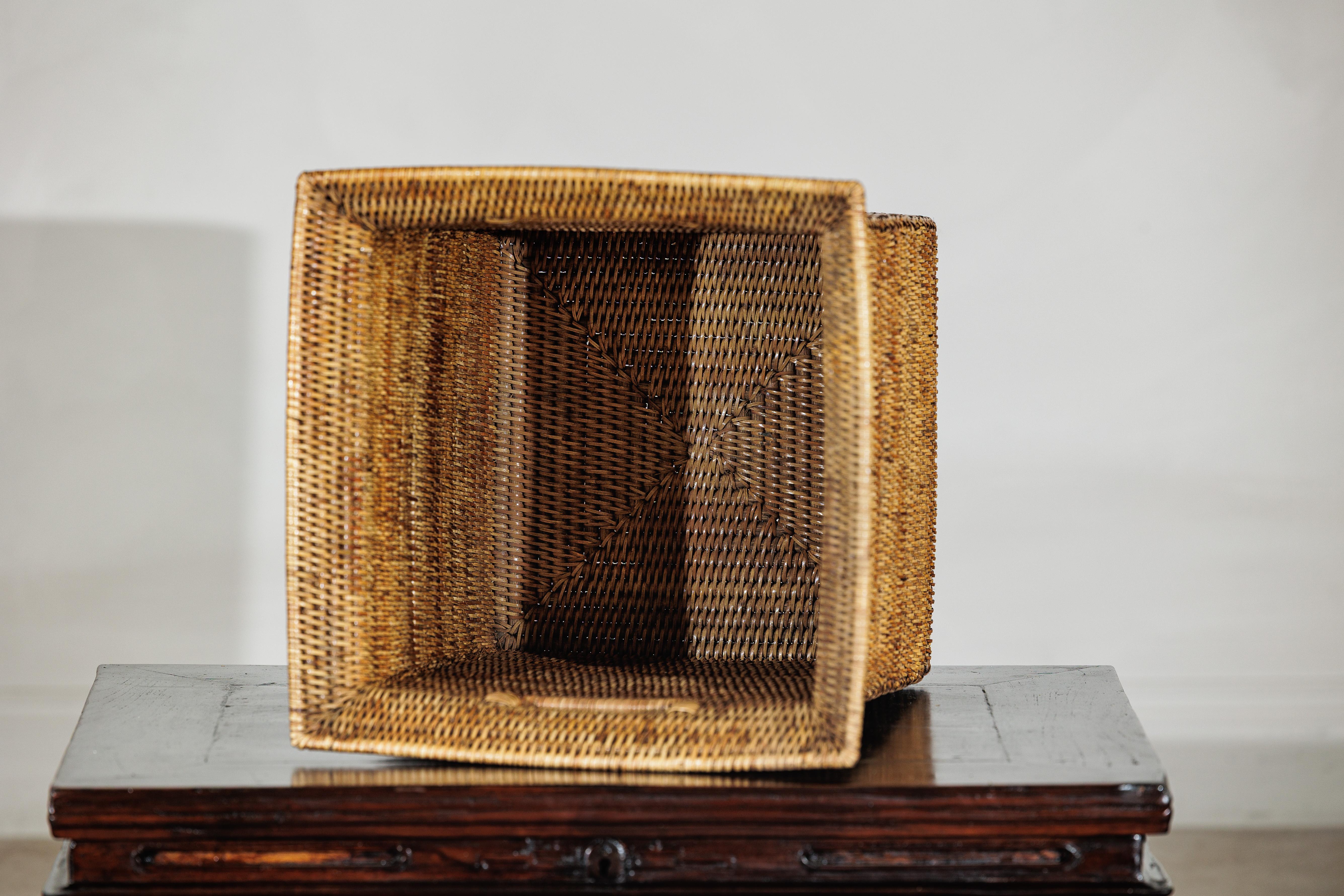 Country Style Square Handwoven Rattan Basket with Flared Rim and Side Handles In Good Condition For Sale In Yonkers, NY