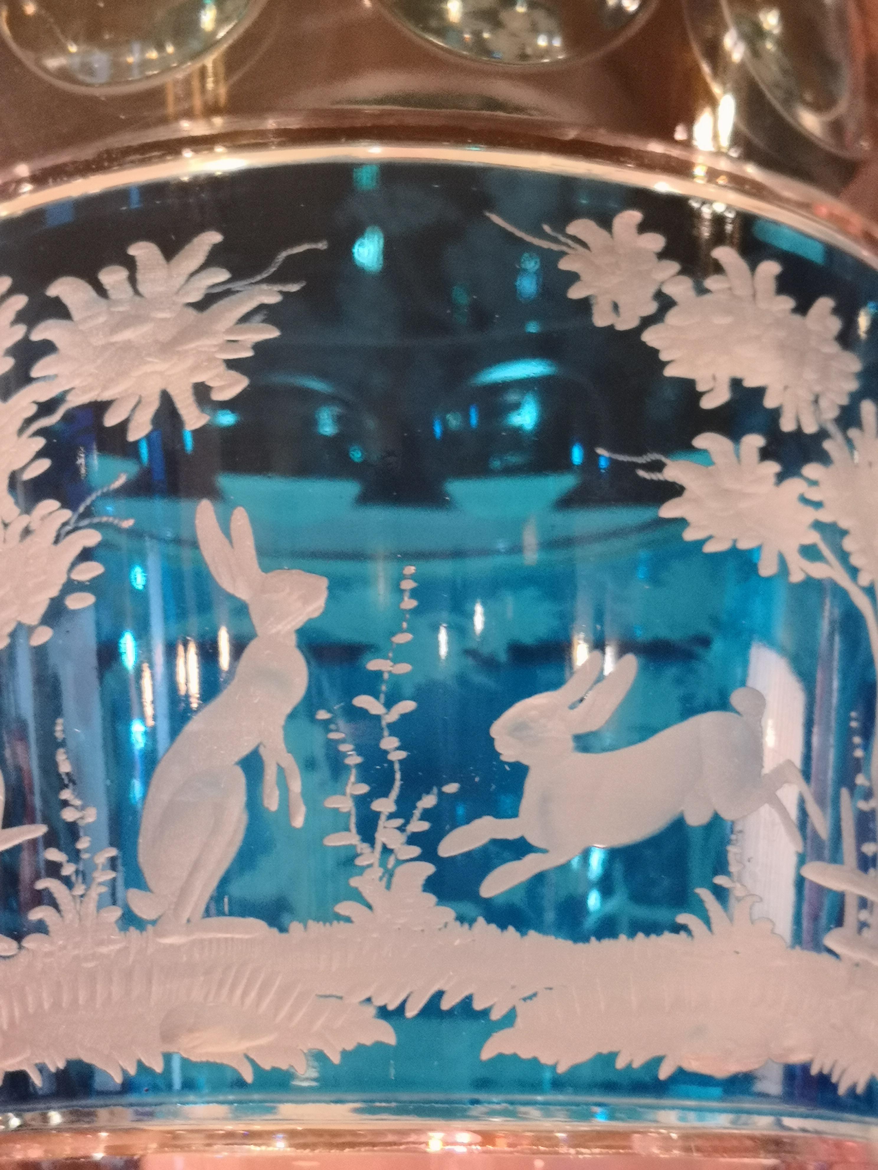 Allemand Vase de style campagnard en cristal soufflé à la main décoré de l'événement de Pâques Sofina Boutique Kitzbuehel en vente