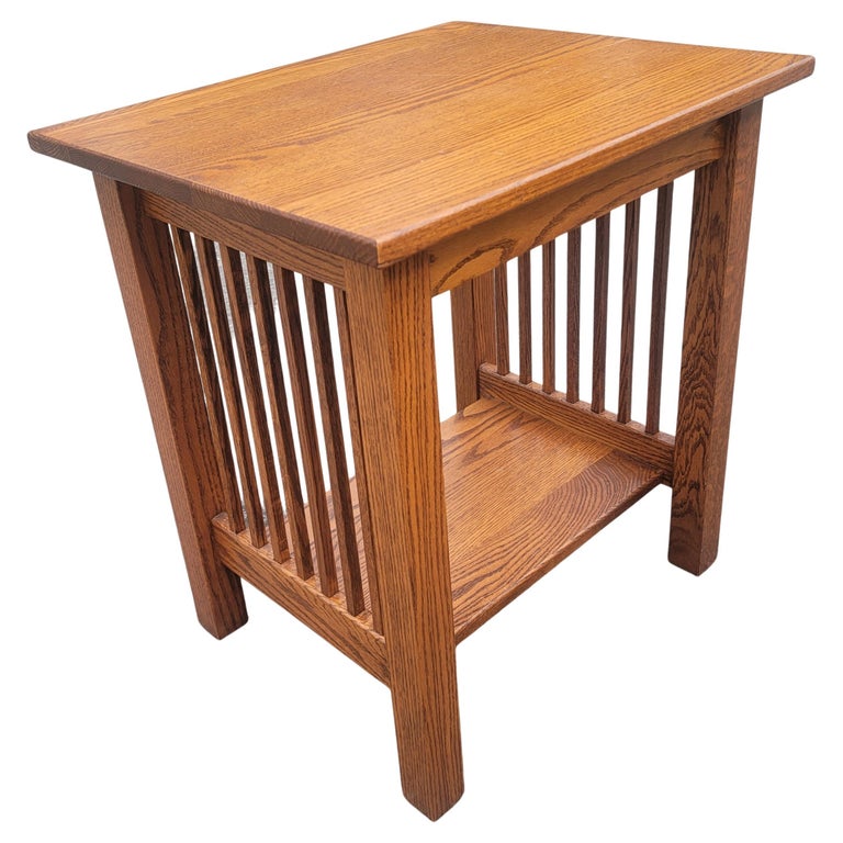 Country View Amish Arts and Crafts Mission Oak Side Tables, a Pair For