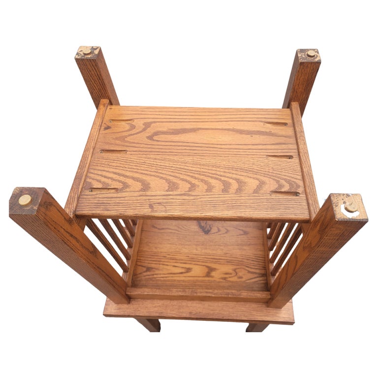 Country View Amish Arts and Crafts Mission Oak Side Tables, a Pair For