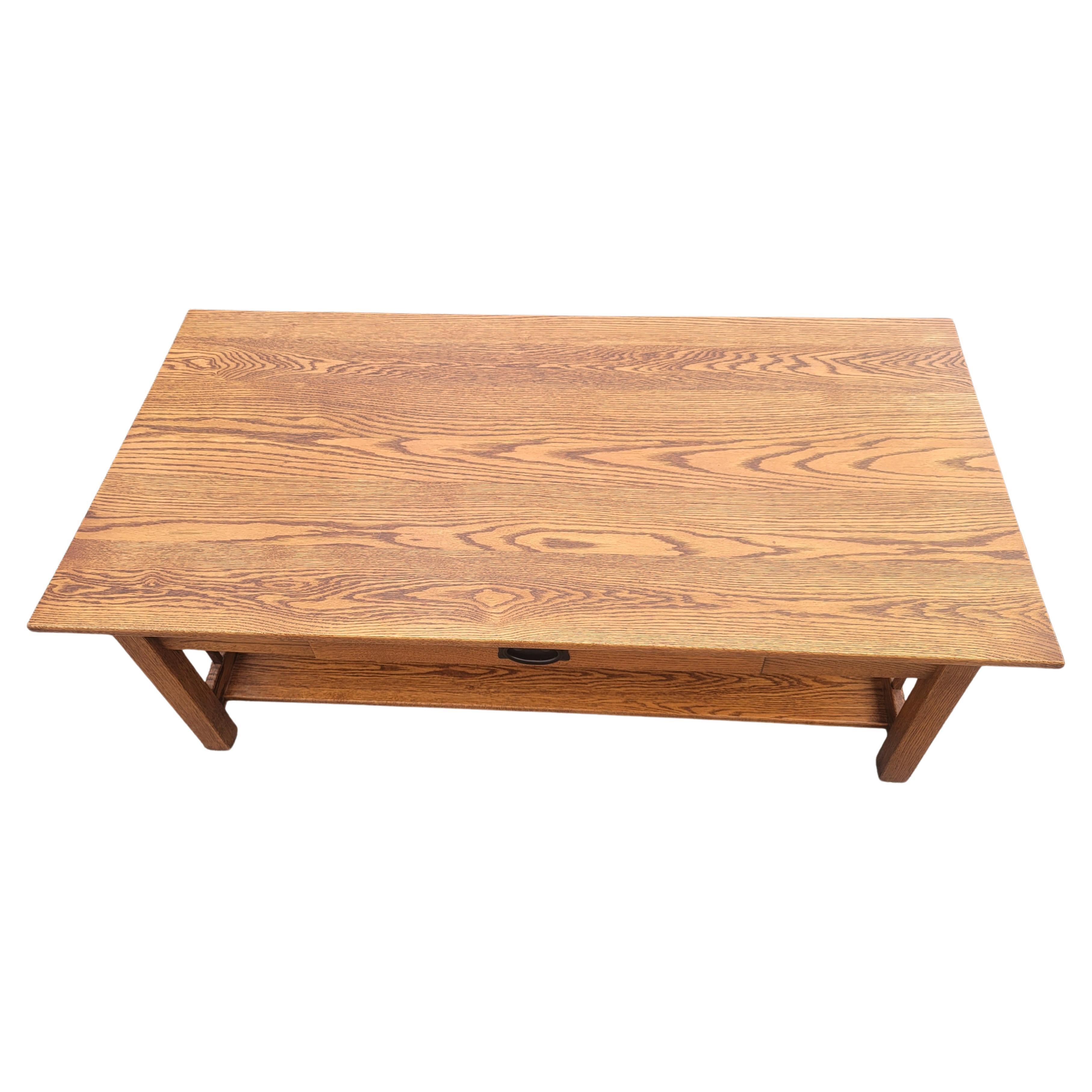 Arts and Crafts Country View Amish Handcrafted Arts & Crafts Mission Oak Cocktail Table For Sale