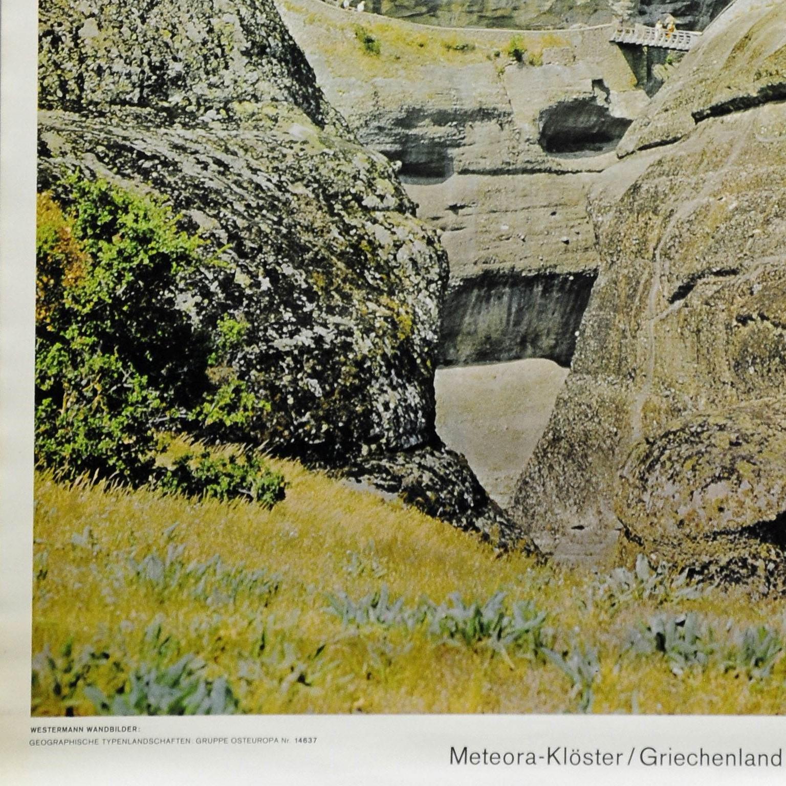 Pull-Down-Wandtafel Meteora Convents Griechenland Landschaftsgeschichte im Zustand „Gut“ im Angebot in Berghuelen, DE