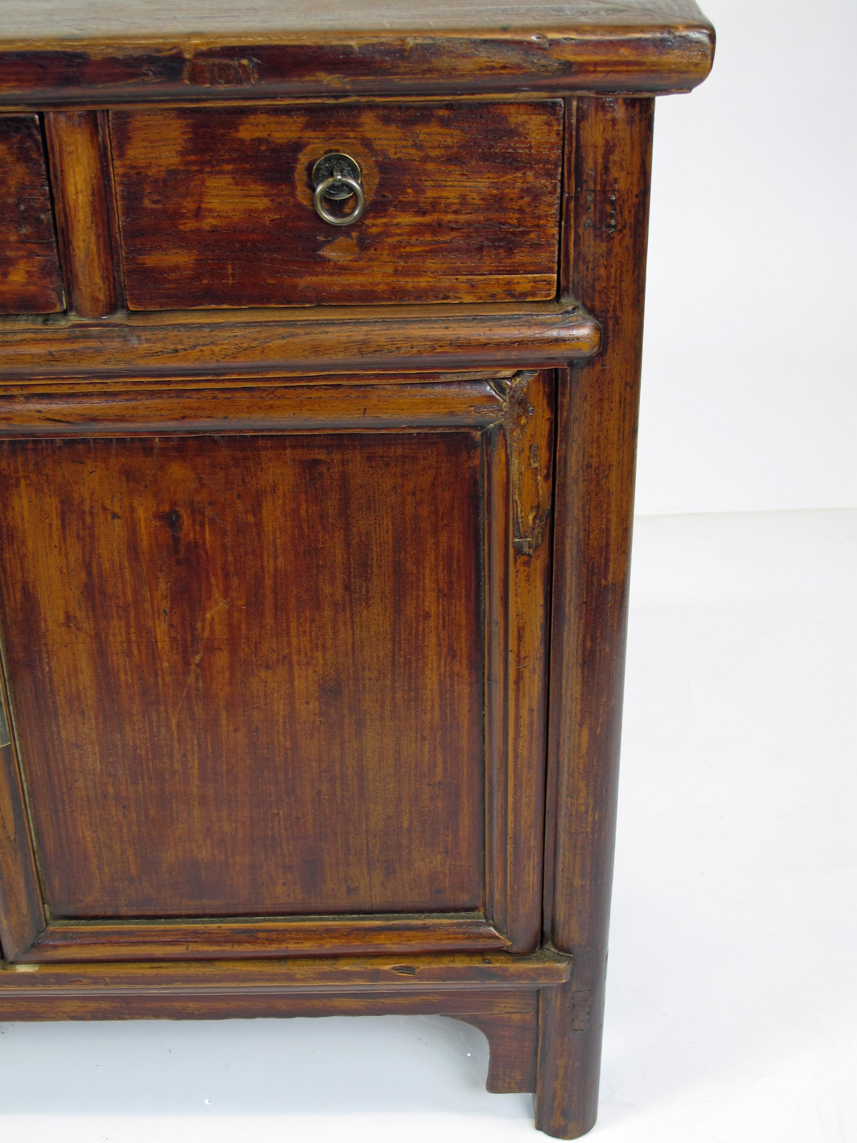 Hand-Crafted Countryside Three-Drawer Chinese Cabinet For Sale