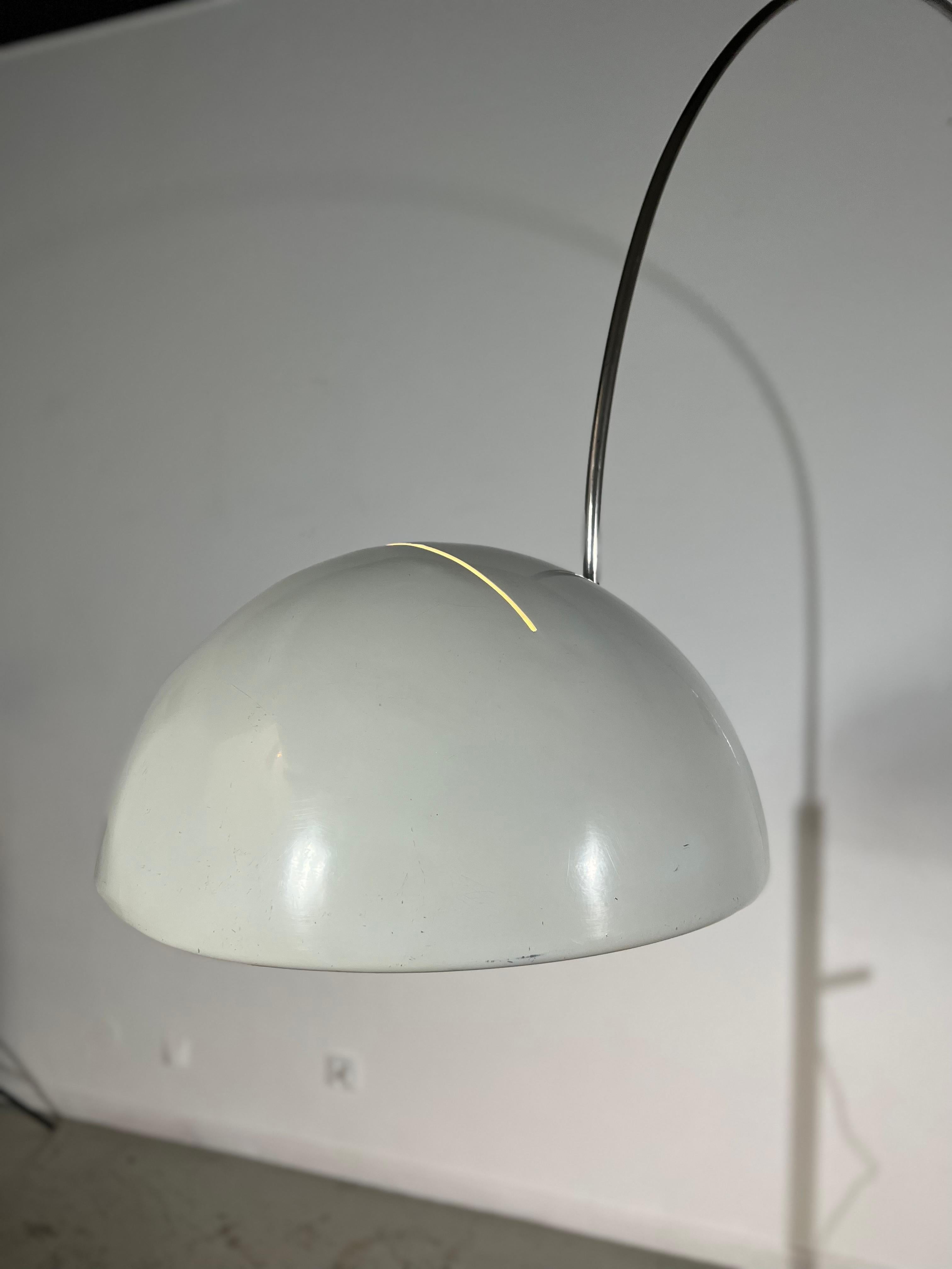 Coupe Floor Lamp by Joe Colombo for Oluce, 1960s For Sale 1