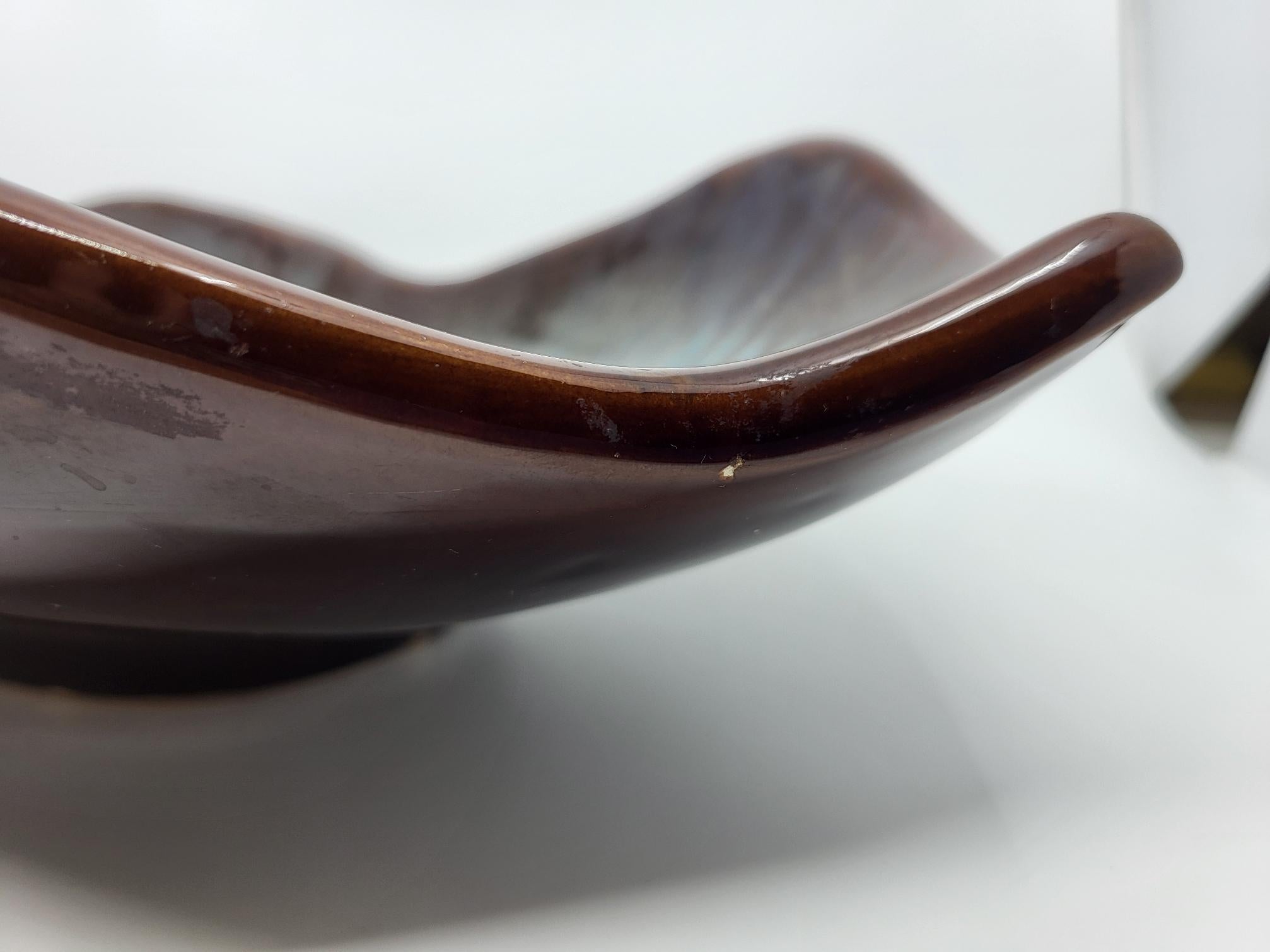 Coupe sculpturale Vallauris en céramique Marron Bleue France Côte-d'Azur 1960/70 For Sale 5