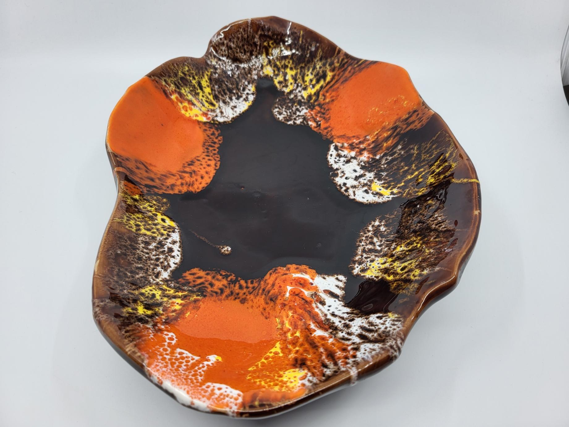 Enameled Coupe tripode Vallauris en céramique Francaise French Riviera 1960/70 Vintage For Sale