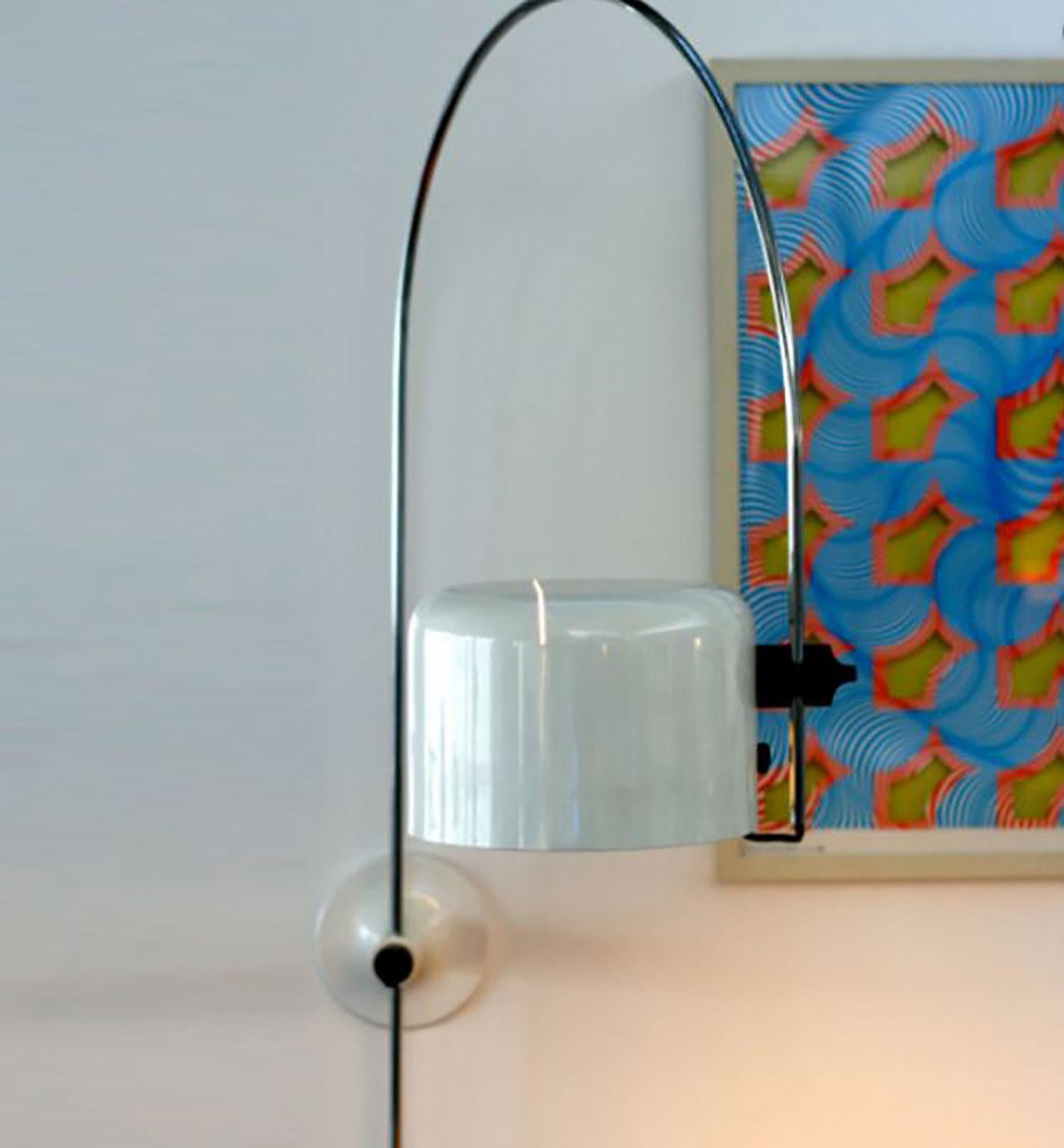 Coupe Wall Lamp ‘1158’ by Joe Colombo for Oluce In New Condition For Sale In Brooklyn, NY