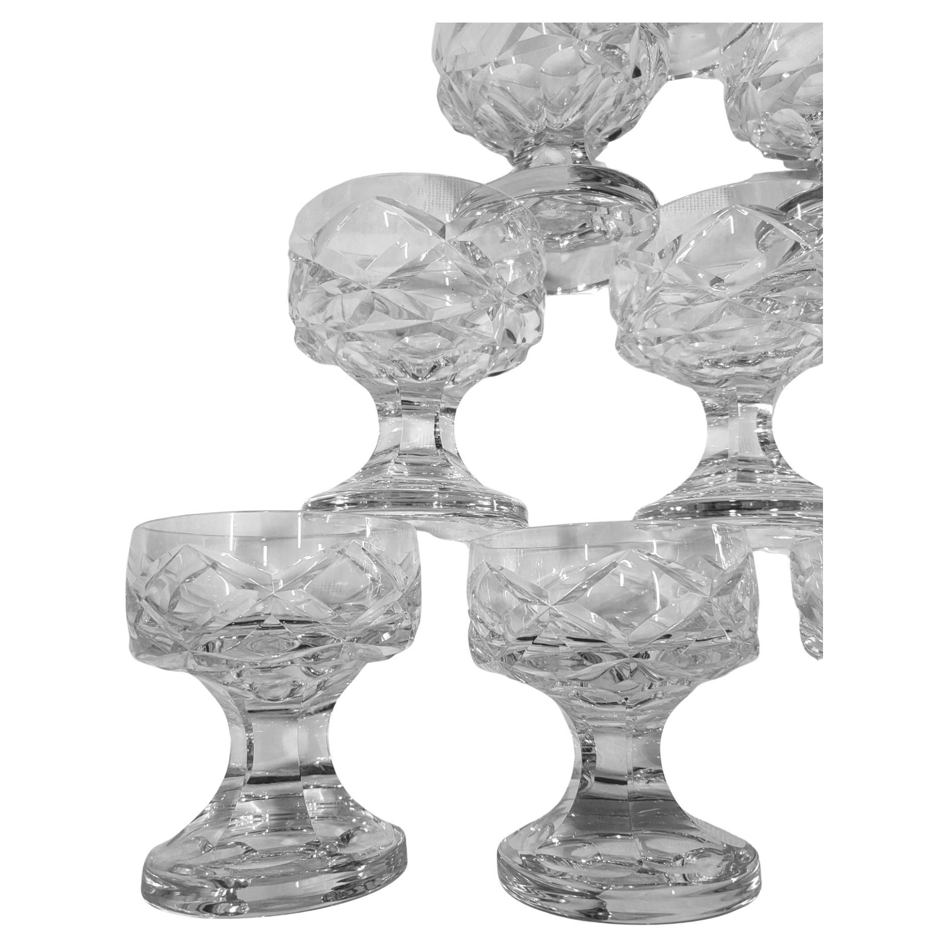 French Coupes en cristal soufflé et taillé style Saint Louis Francais (set of 10) For Sale