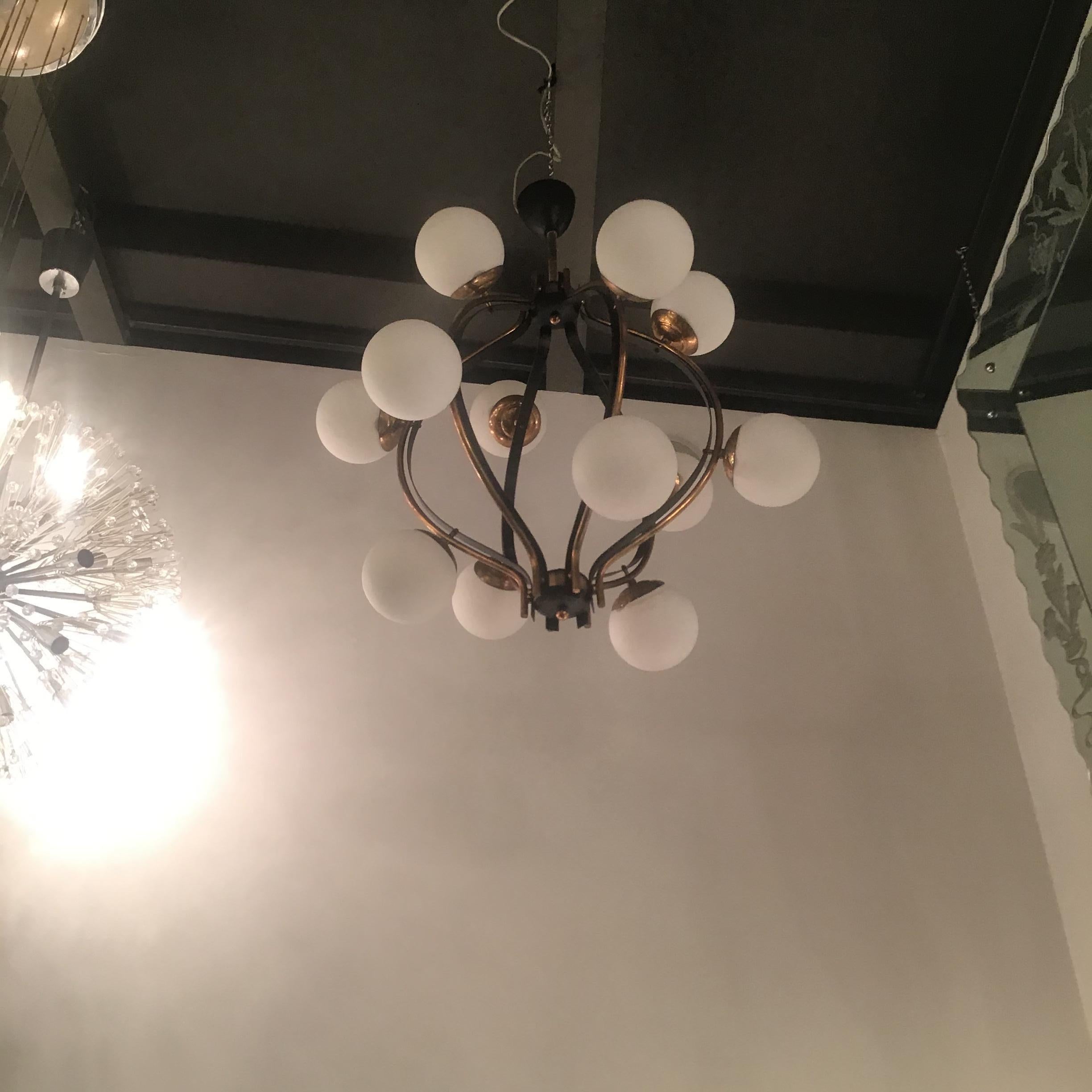 Couple Chandeliers Stilnovo 1955 Brass Glass Iron Italy In Good Condition For Sale In Milano, IT