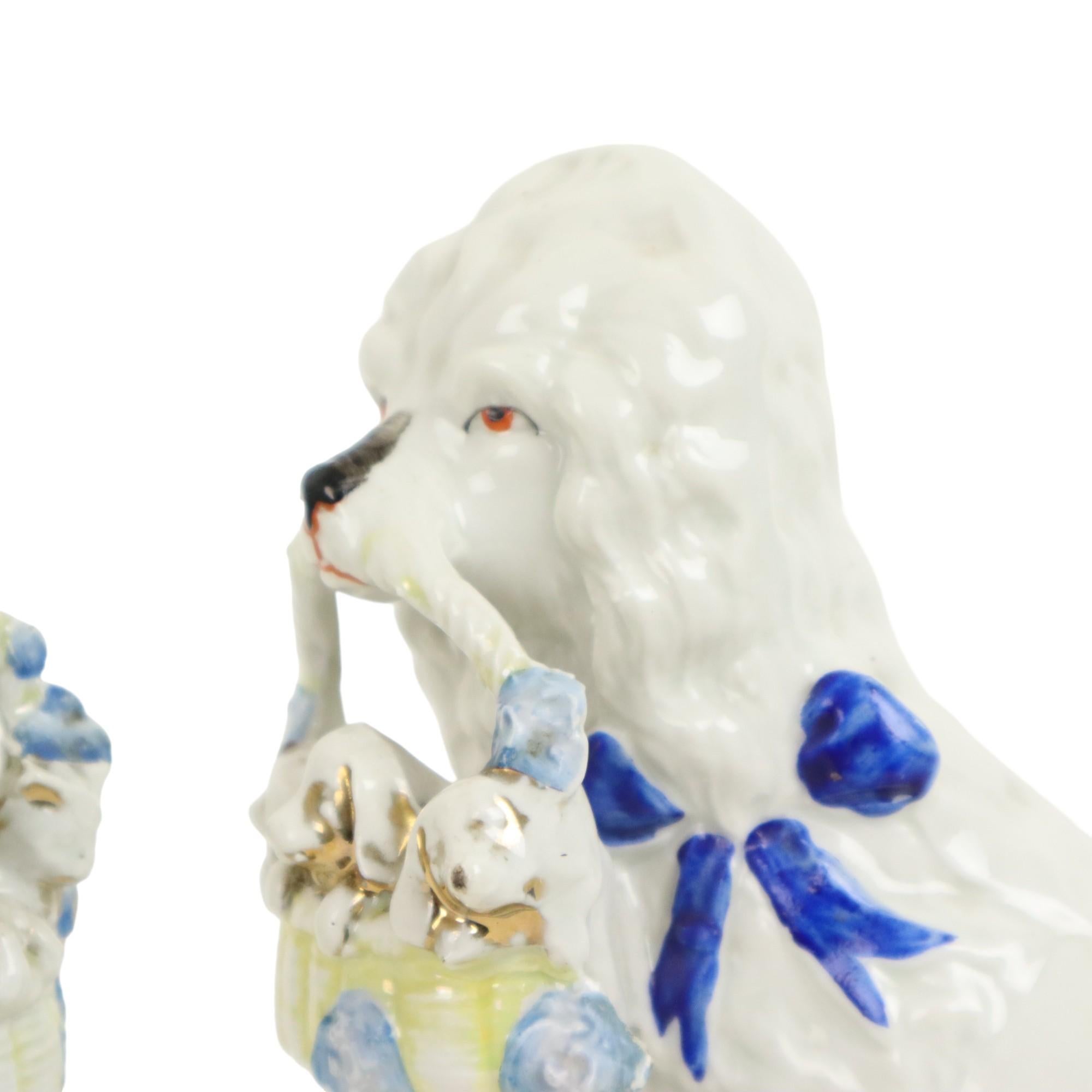 Couple Dogs Poodle Statues Porcelain 19th Century Art Nouveau Germany For Sale 2