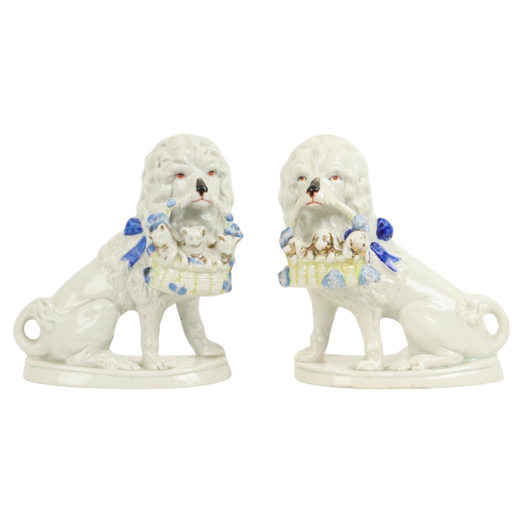 Pareja Perros Caniche Estatuas Porcelana Siglo XIX Art Nouveau Alemania