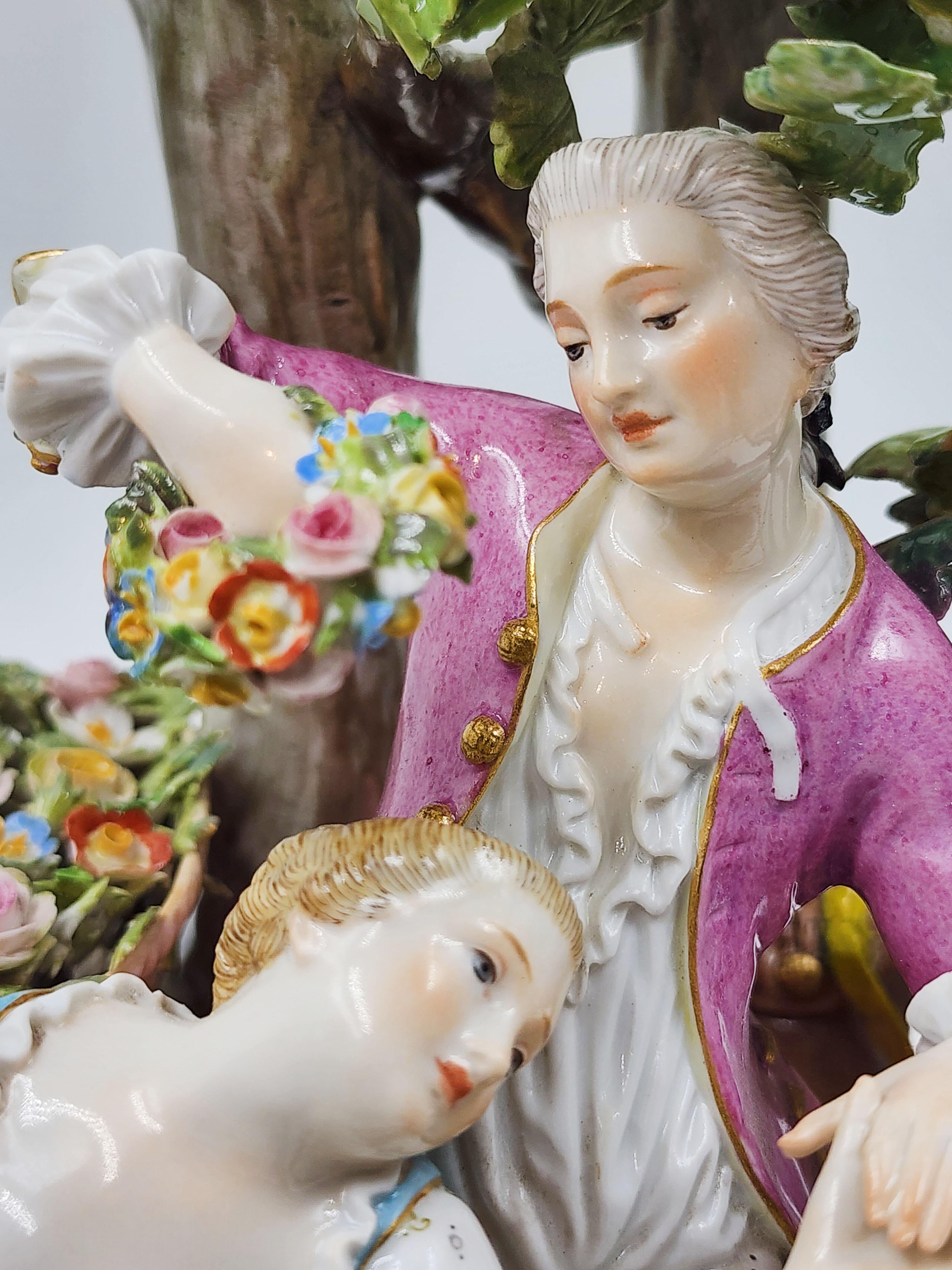 Figura di coppia in Meissen Porcelain, Design di Johann Joachim Kaendler In condizioni buone in vendita a Autonomous City Buenos Aires, CABA