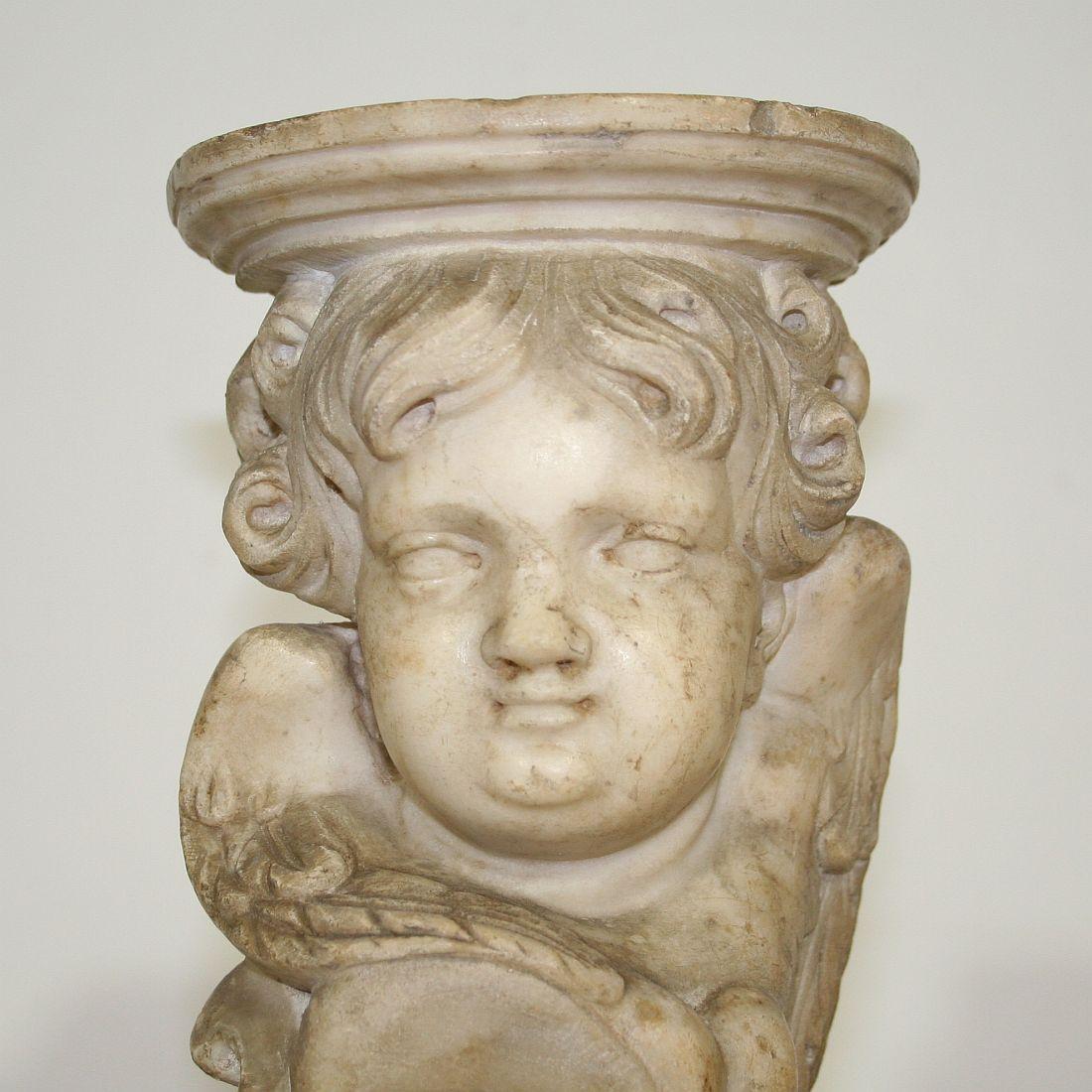 Couple of 17th-18th Century Italian Marble Angels 4