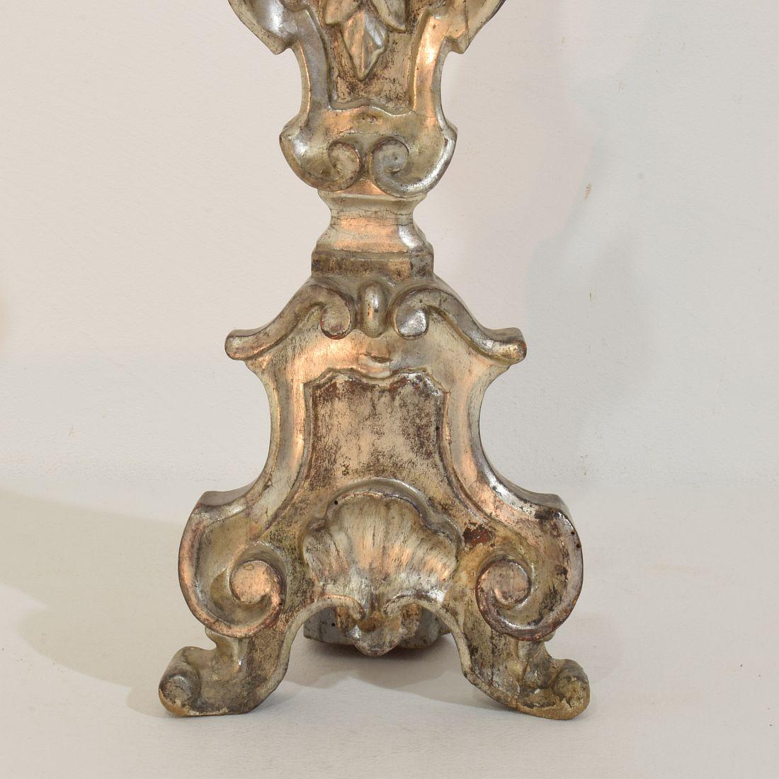 Couple of 18th Century Italian Baroque Carved Wooden And Silvered Candlesticks For Sale 5