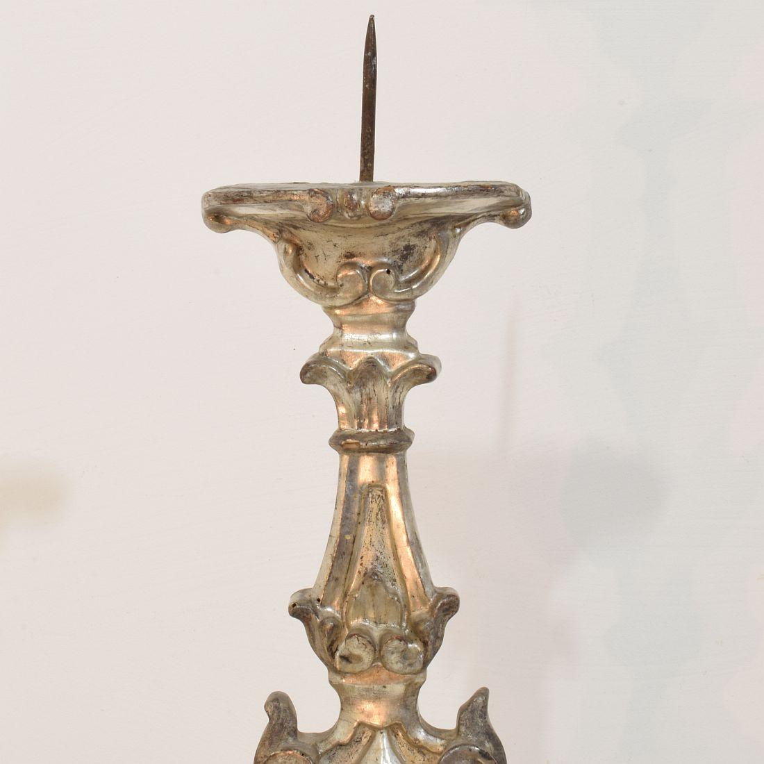 Couple of 18th Century Italian Baroque Carved Wooden And Silvered Candlesticks For Sale 4