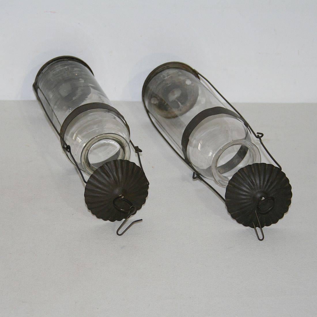 Couple of 19th Century French Glass Lanterns In Good Condition In Buisson, FR