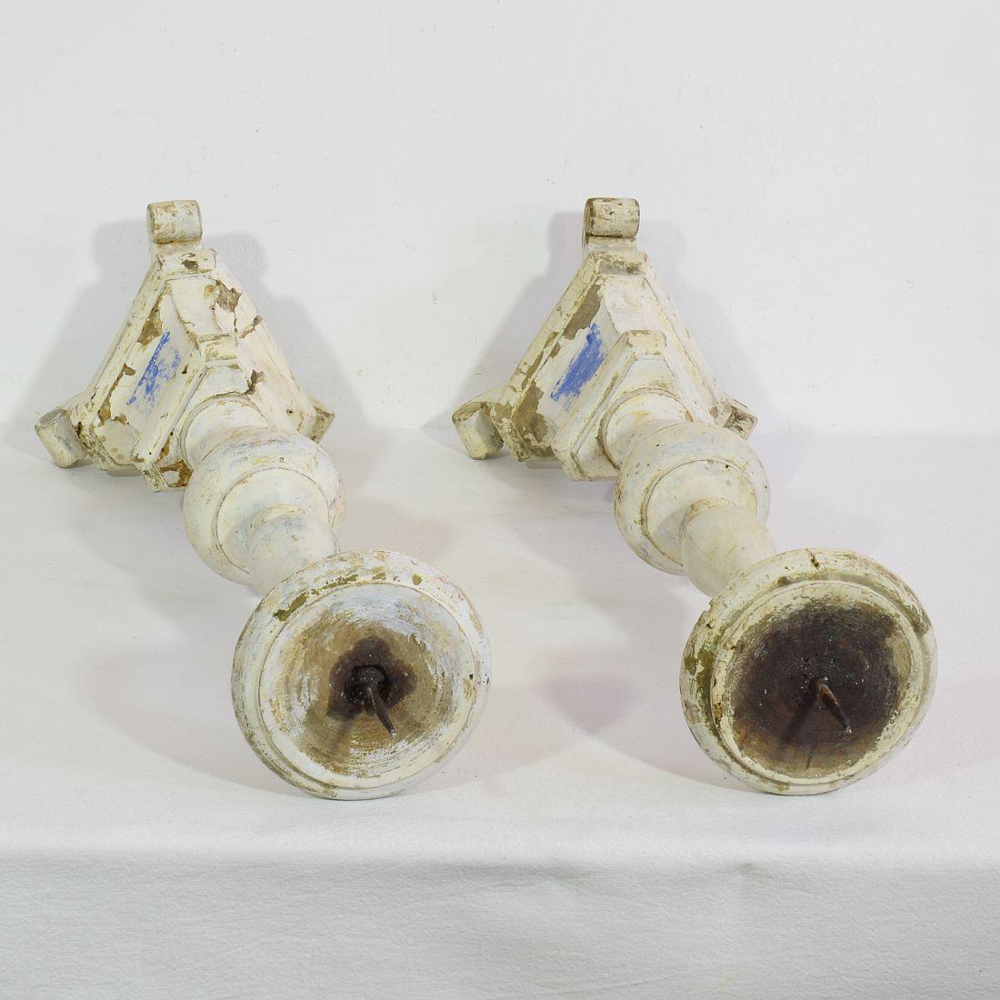 Couple of 19th Century Italian Carved Wooden Candleholders in Neoclassical Style For Sale 14