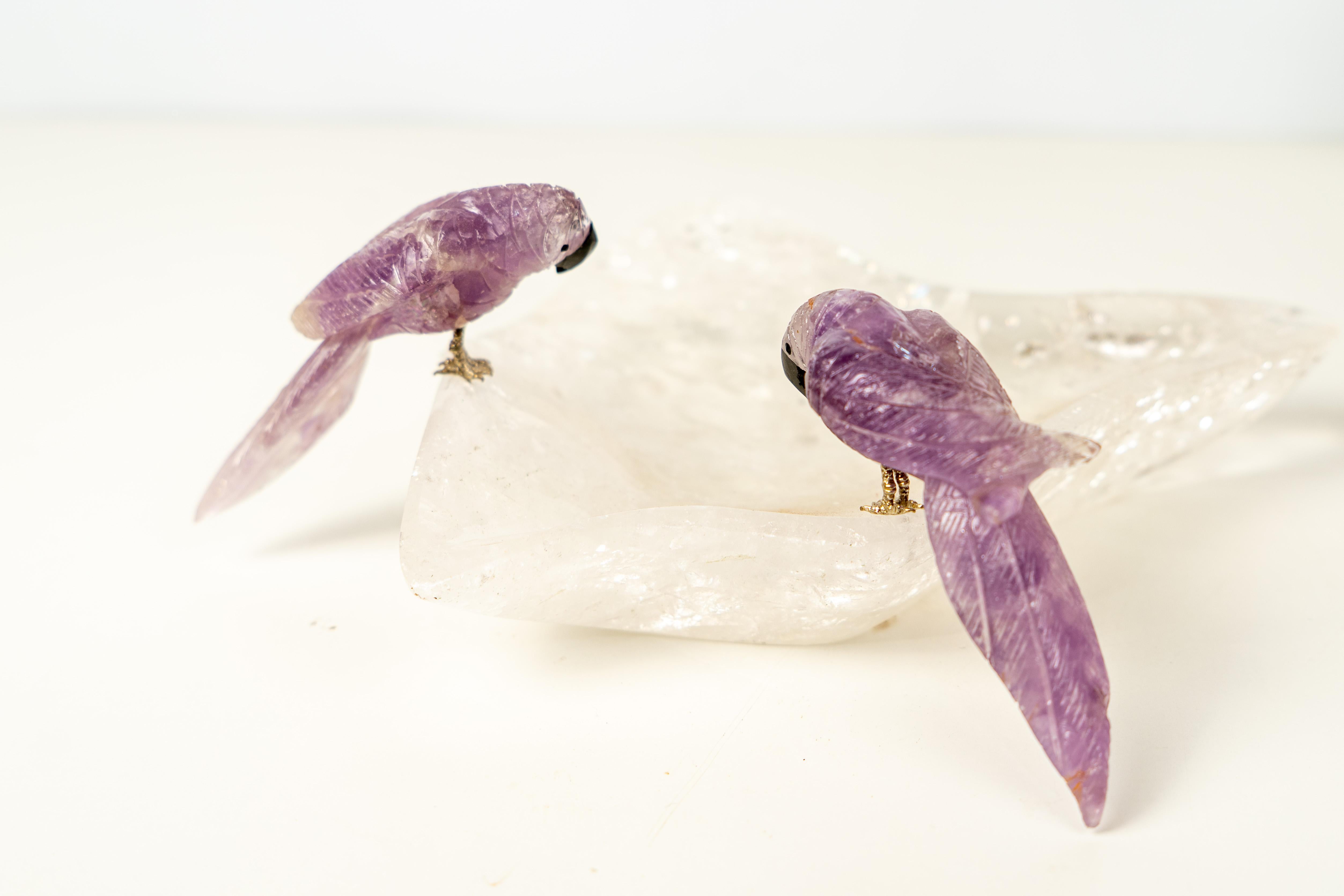 Couple of Amethyst Crystal Parrots on a Clear Quartz Bowl In New Condition For Sale In Ametista Do Sul, BR