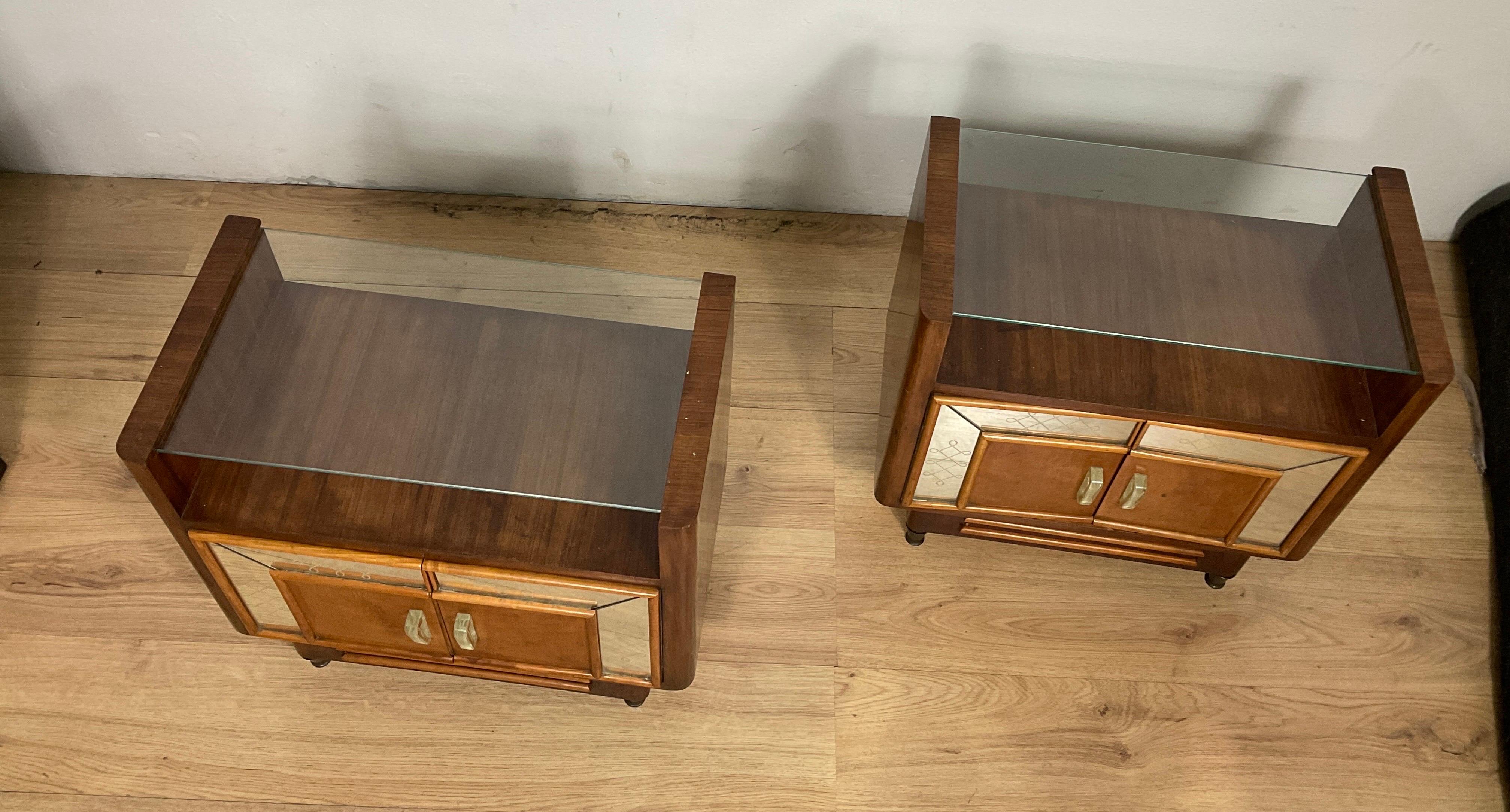 Couple of bedside tables attributable to Luigi Brusotti from the 40s 7