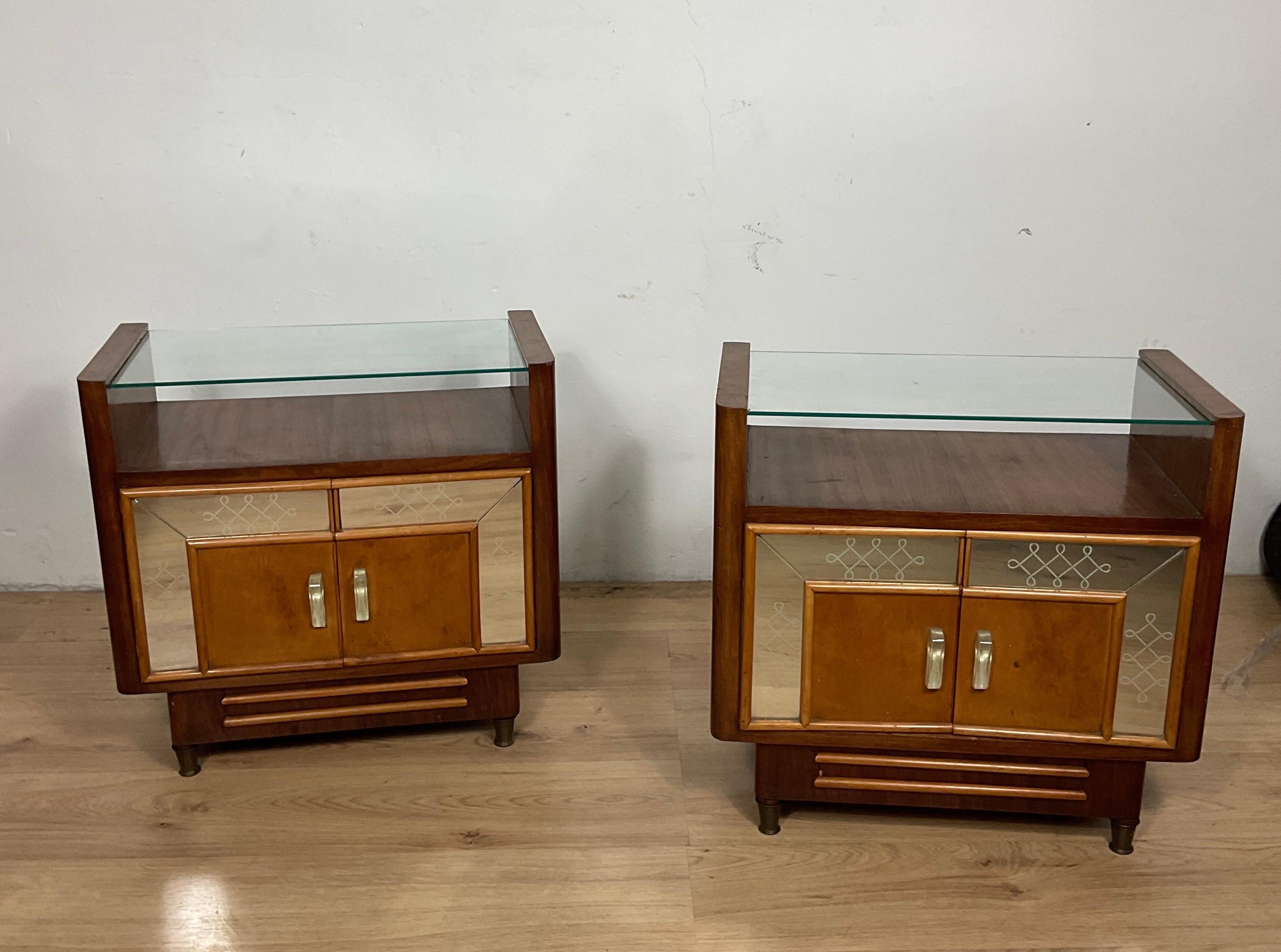 Italian Couple of bedside tables attributable to Luigi Brusotti from the 40s For Sale