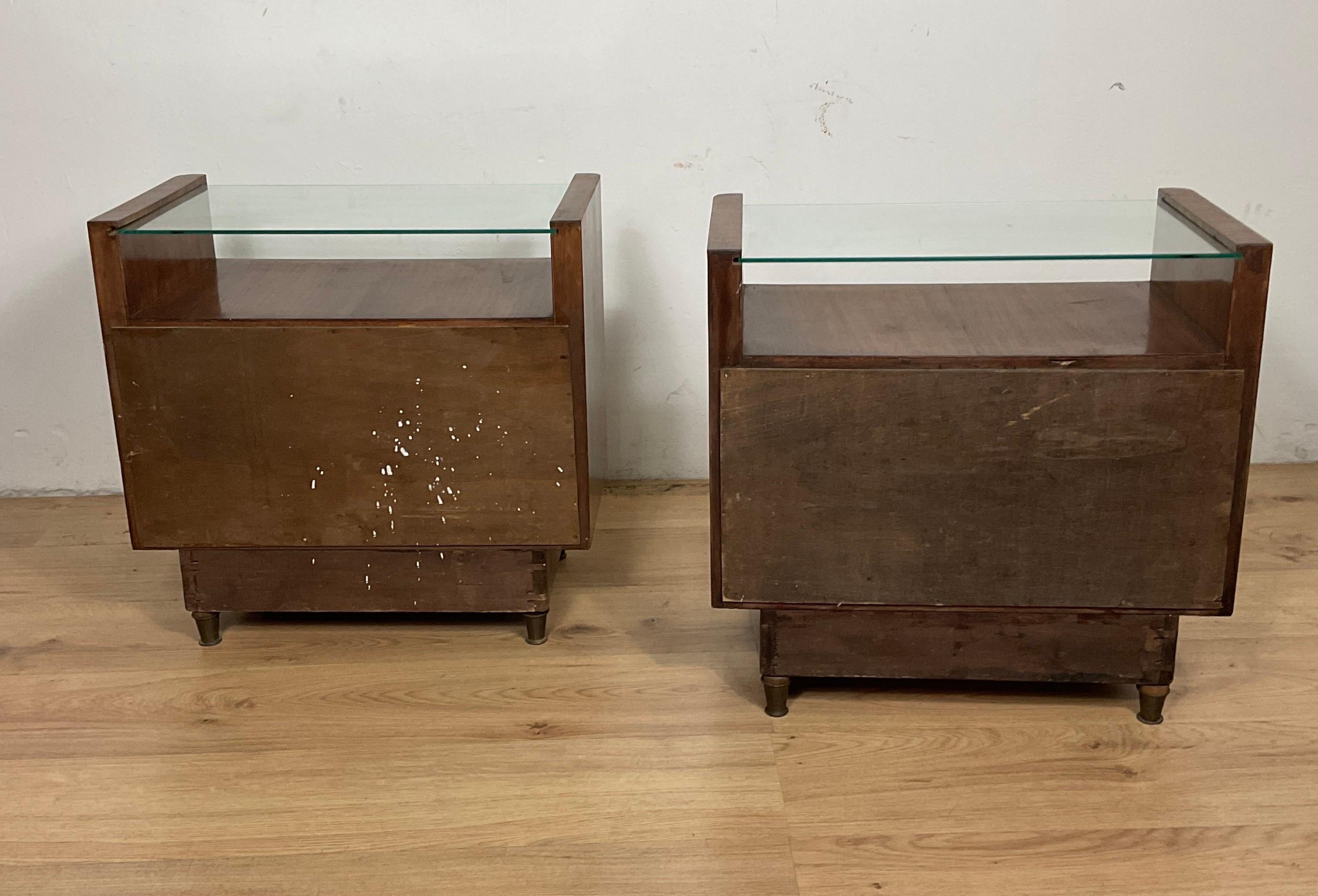 Deux tables de chevet attribuables à Luigi Brusotti des années 40 en vente 3