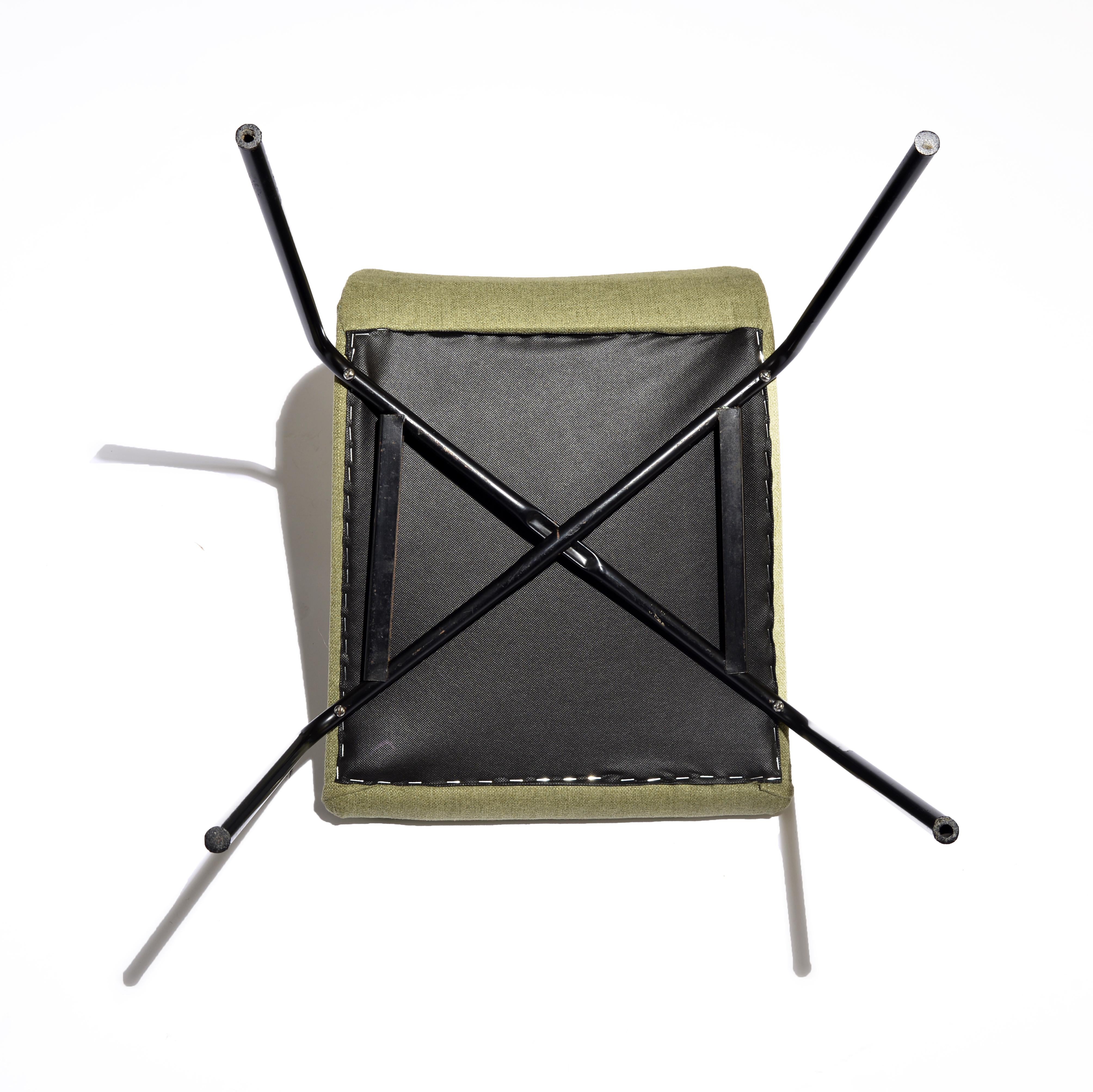 Paar Stühle entworfen von Pierre Guariche für Meurop im Angebot 1